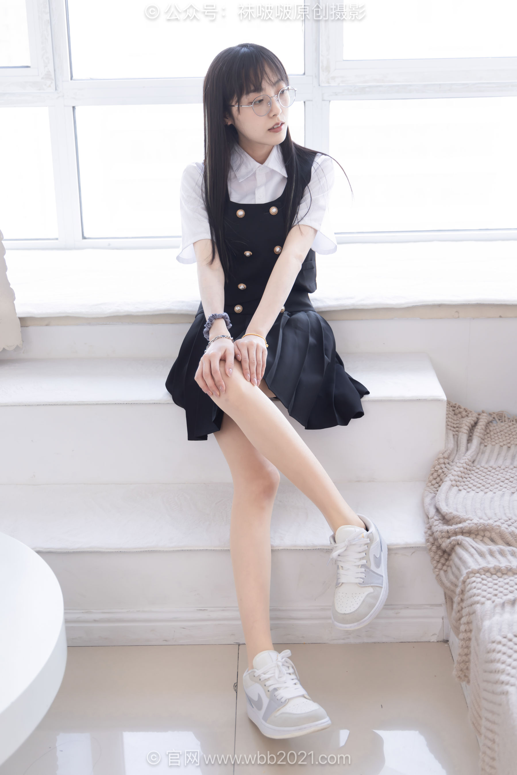 BoBoSocks袜啵啵 No.657 稚予 - 板鞋、帆布鞋、油亮薄肉丝、裸足、jk制服/(155P)