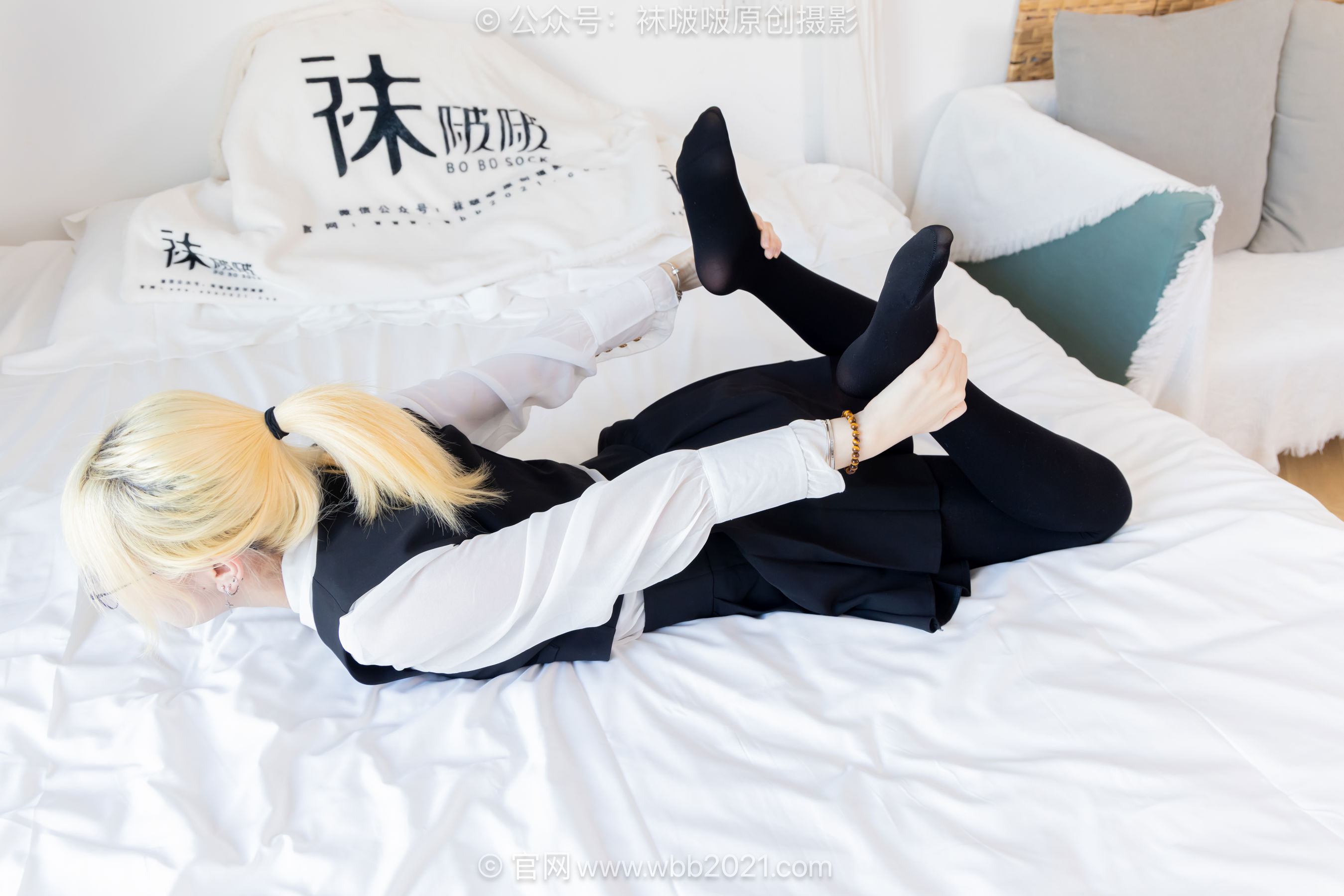 BoBoSocks袜啵啵 No.653 小甜豆 - 皮鞋、厚黑丝、瑜伽动作/(146P)