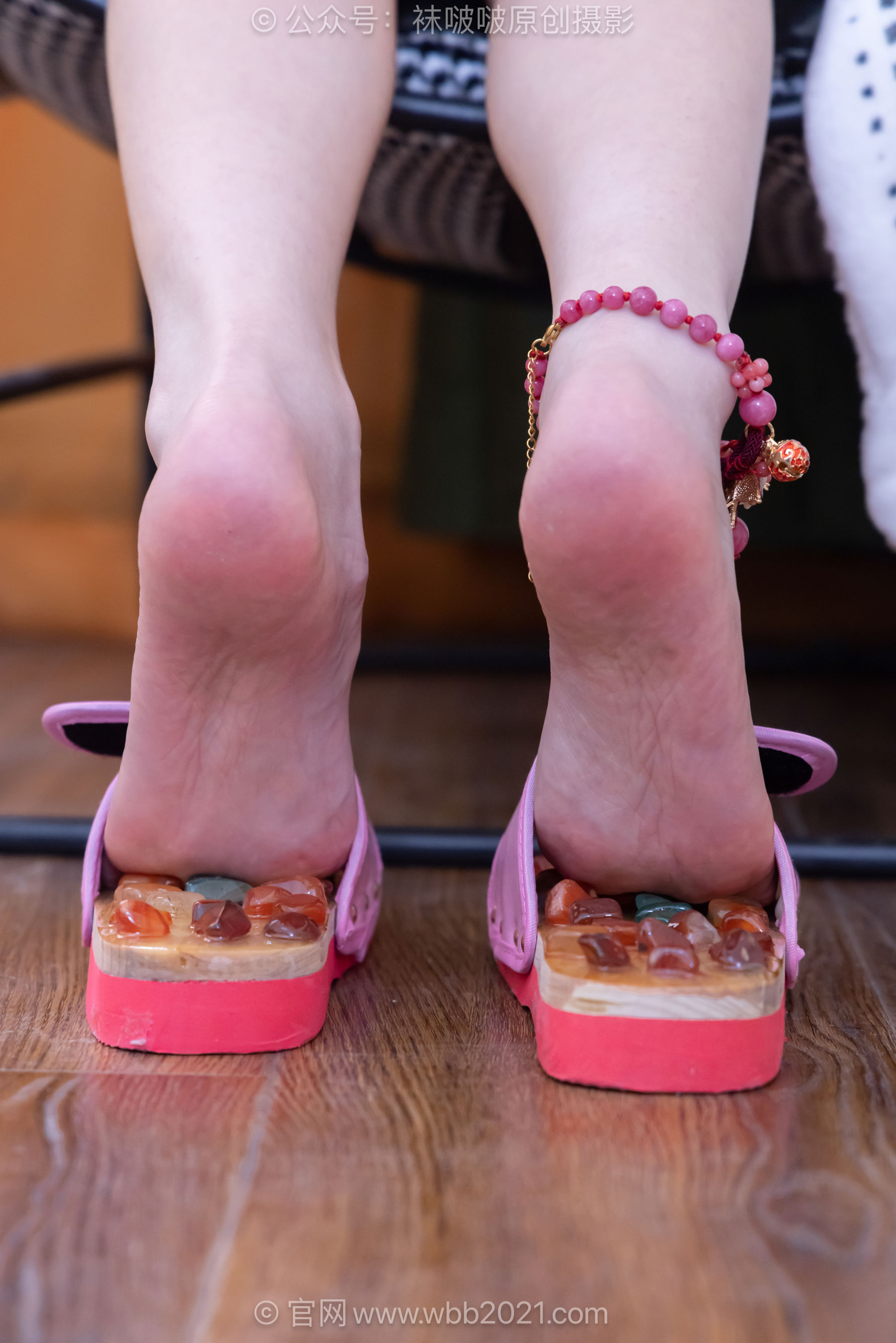 BoBoSocks袜啵啵 No.661 甜甜圈 - 按摩拖鞋、白棉袜、裸足、jk制服/(166P)