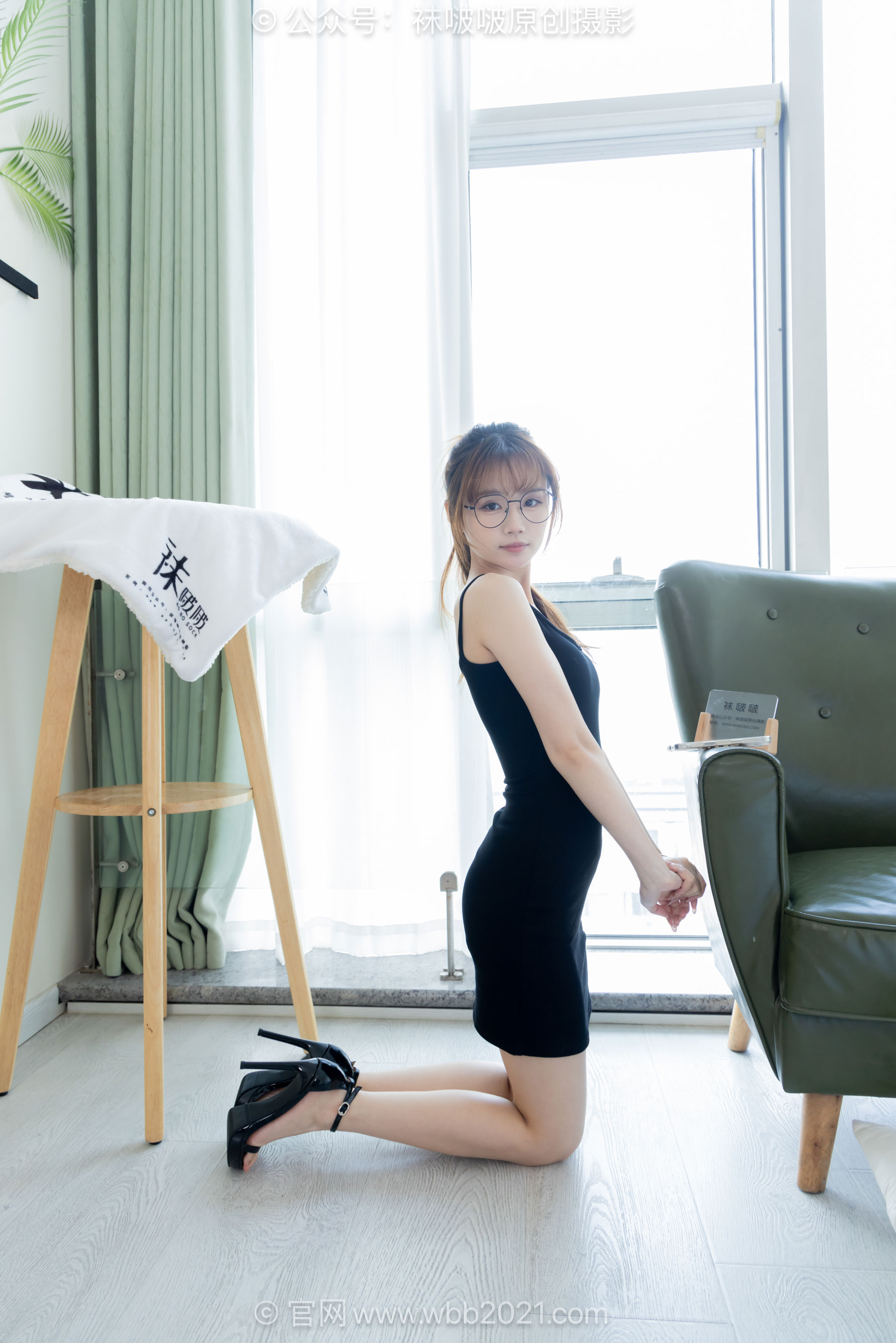 BoBoSocks袜啵啵 No.663 甜甜圈 - 高跟鞋、薄肉丝、裸足/(213P)