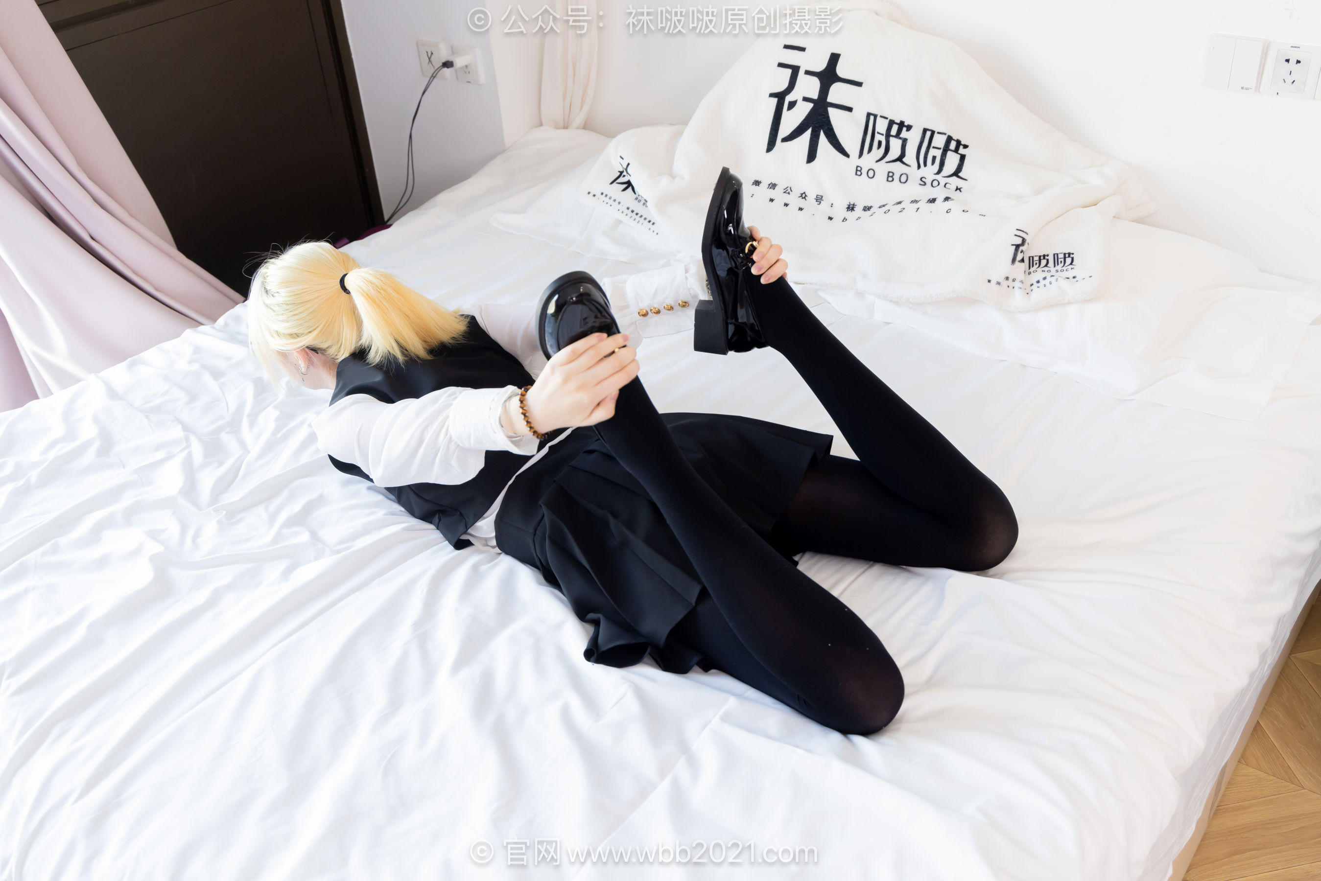 BoBoSocks袜啵啵 No.653 小甜豆 - 皮鞋、厚黑丝、瑜伽动作/(146P)