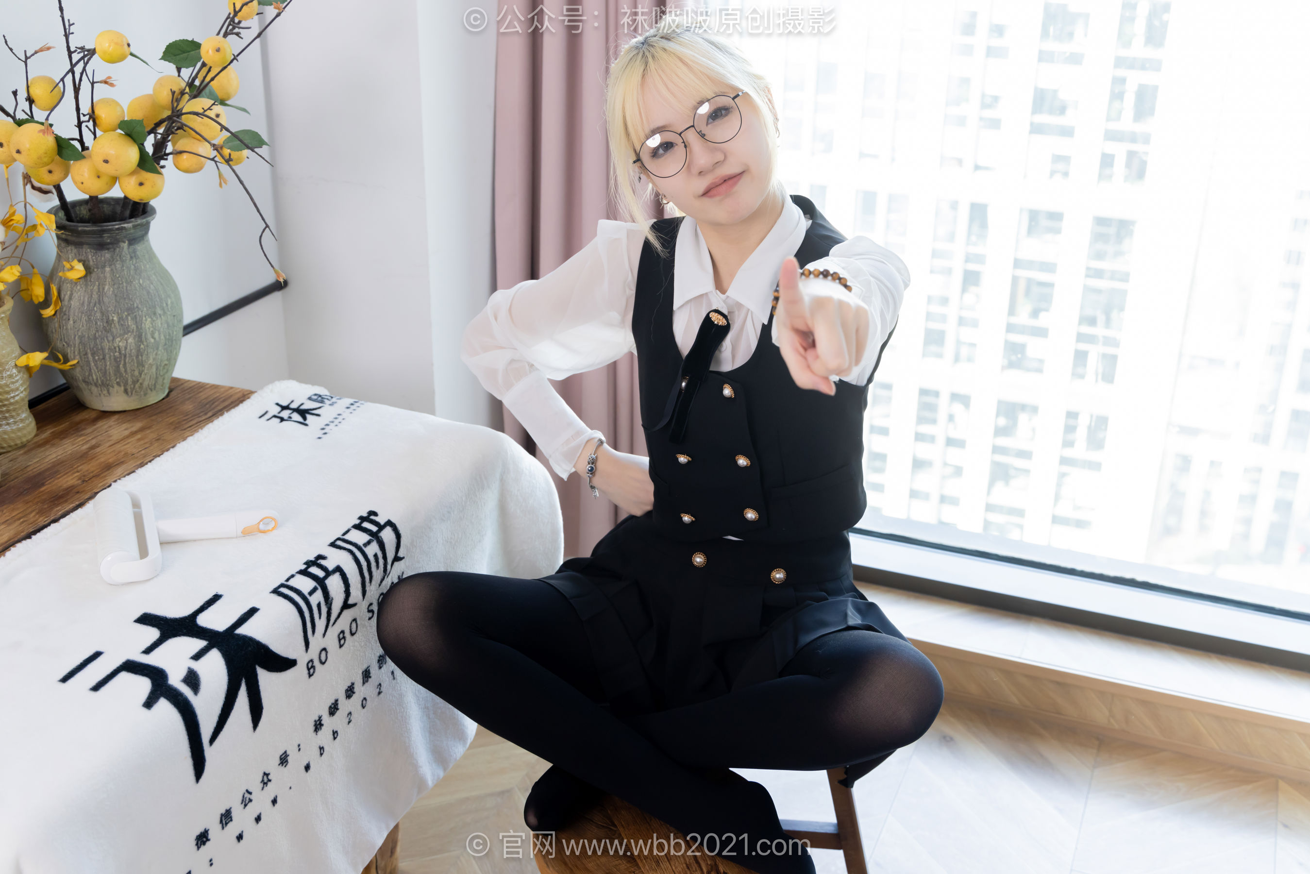 BoBoSocks袜啵啵 No.653 小甜豆 - 皮鞋、厚黑丝、瑜伽动作/(146P)