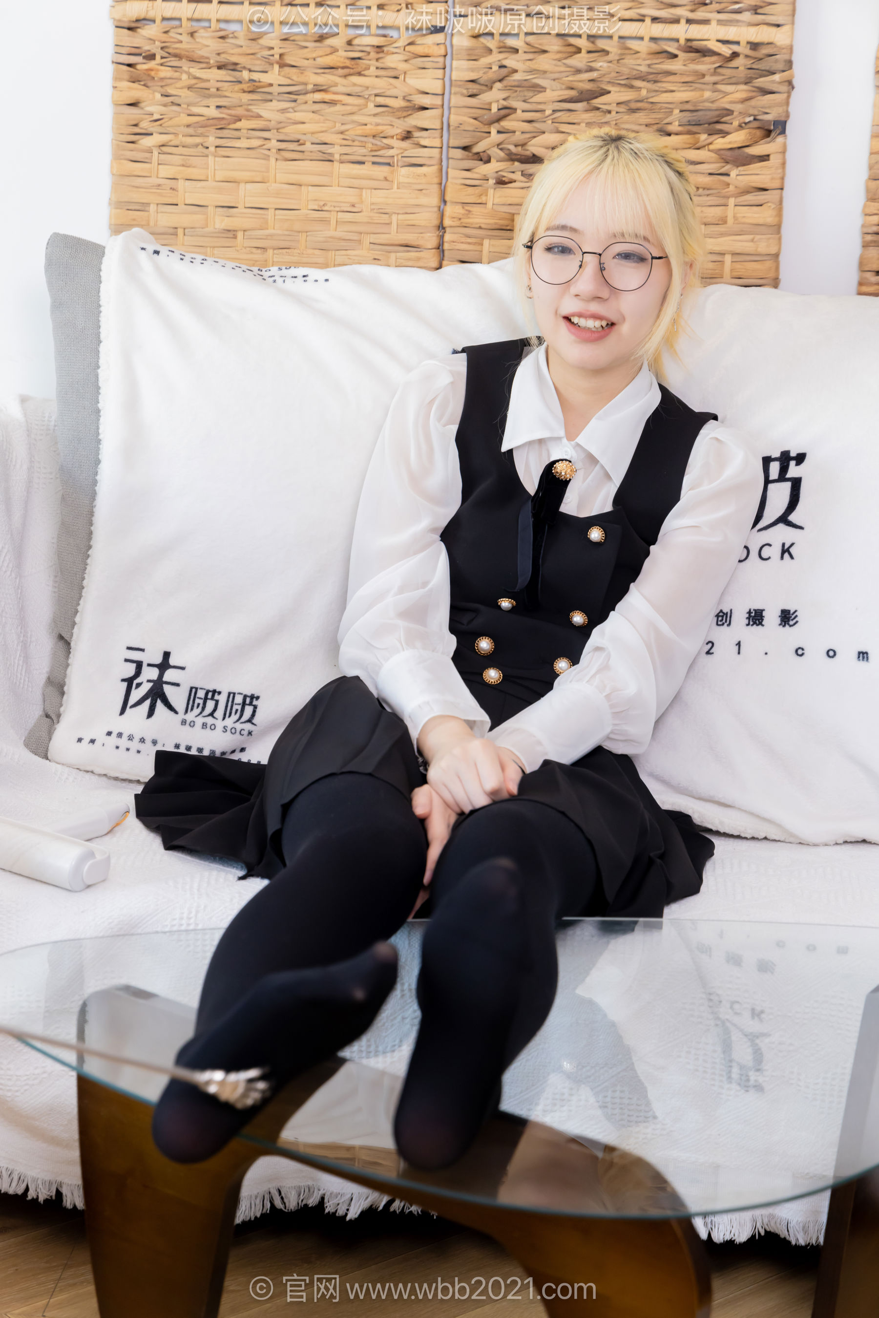BoBoSocks袜啵啵 No.653 小甜豆 - 皮鞋、厚黑丝、瑜伽动作/(146P)