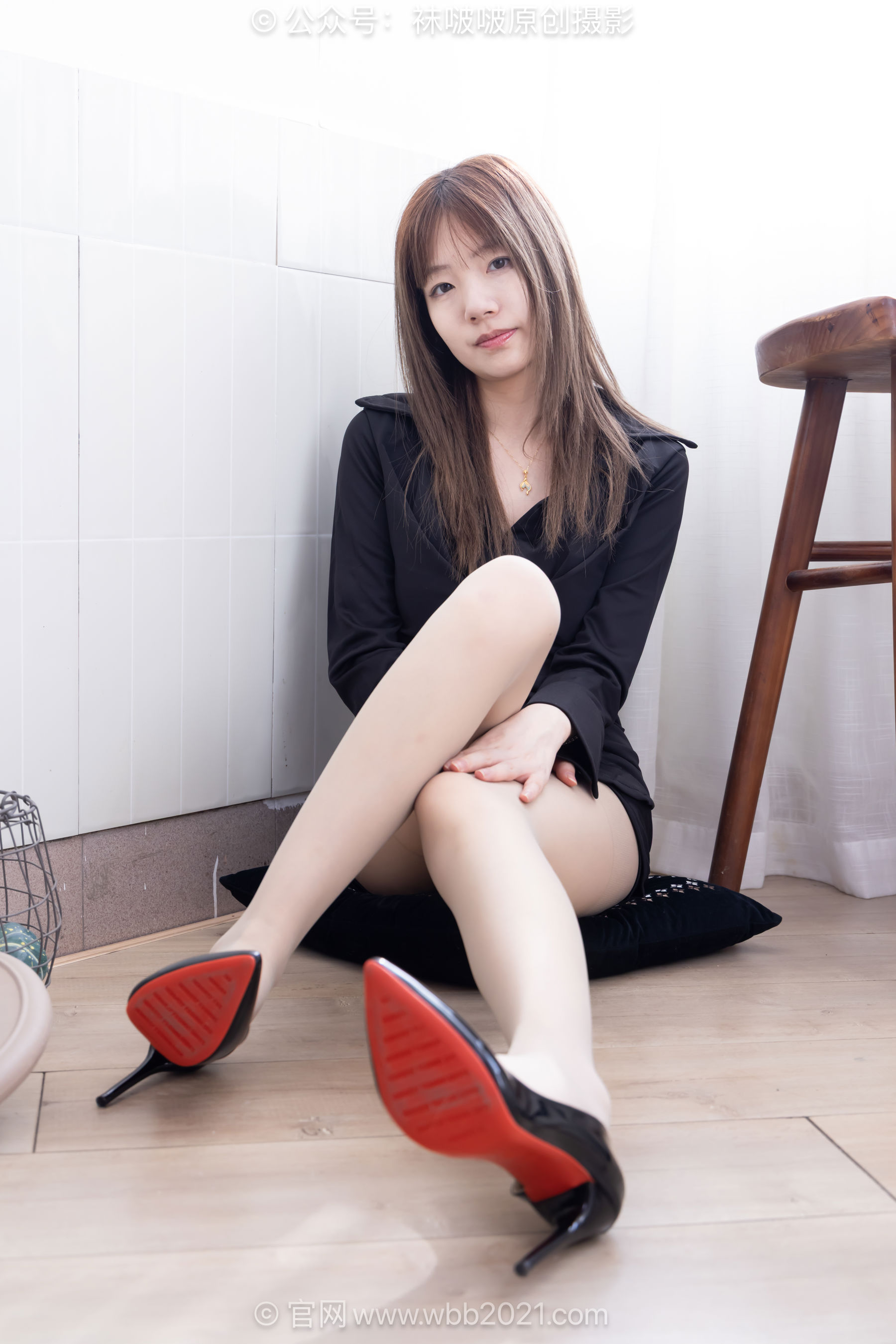 BoBoSocks袜啵啵 No.658 小甜豆 - 高跟鞋、薄肉丝、薄黑丝、薄灰丝、ol风/(310P)
