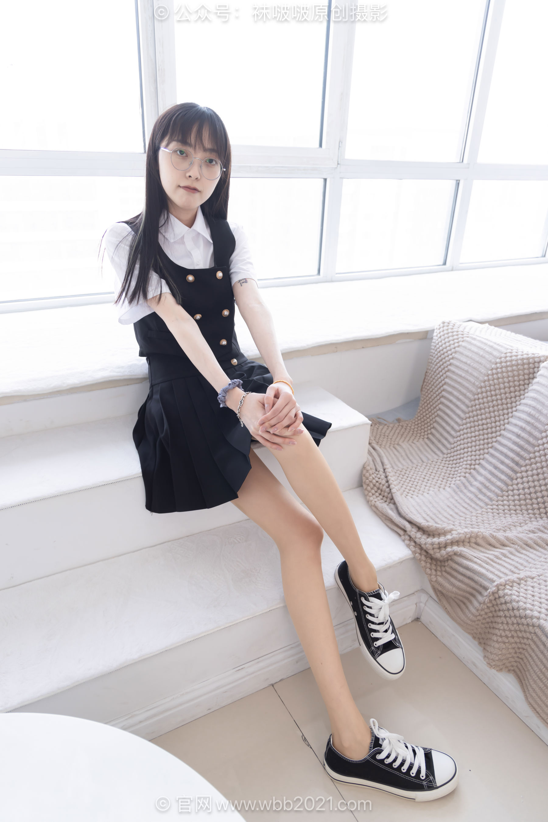 BoBoSocks袜啵啵 No.657 稚予 - 板鞋、帆布鞋、油亮薄肉丝、裸足、jk制服/(155P)
