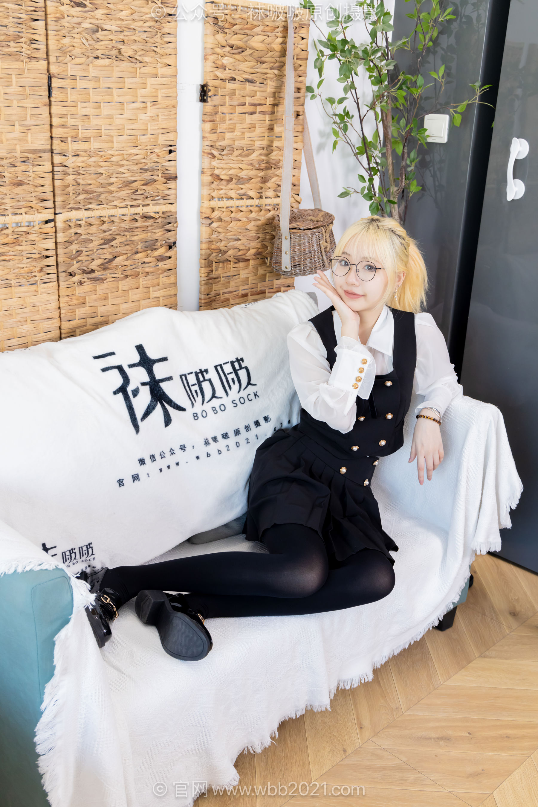 BoBoSocks袜啵啵 No.653 小甜豆 - 皮鞋、厚黑丝、瑜伽动作/(146P)