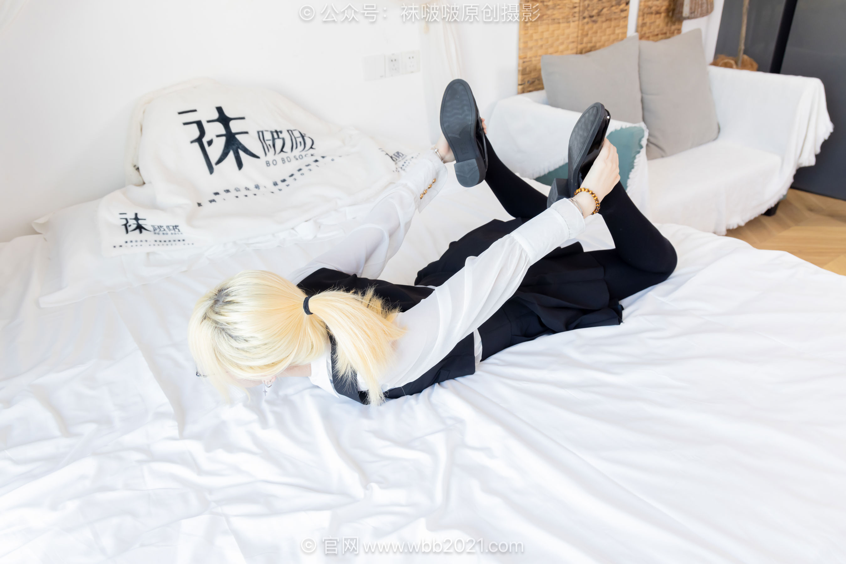 BoBoSocks袜啵啵 No.653 小甜豆 - 皮鞋、厚黑丝、瑜伽动作/(146P)