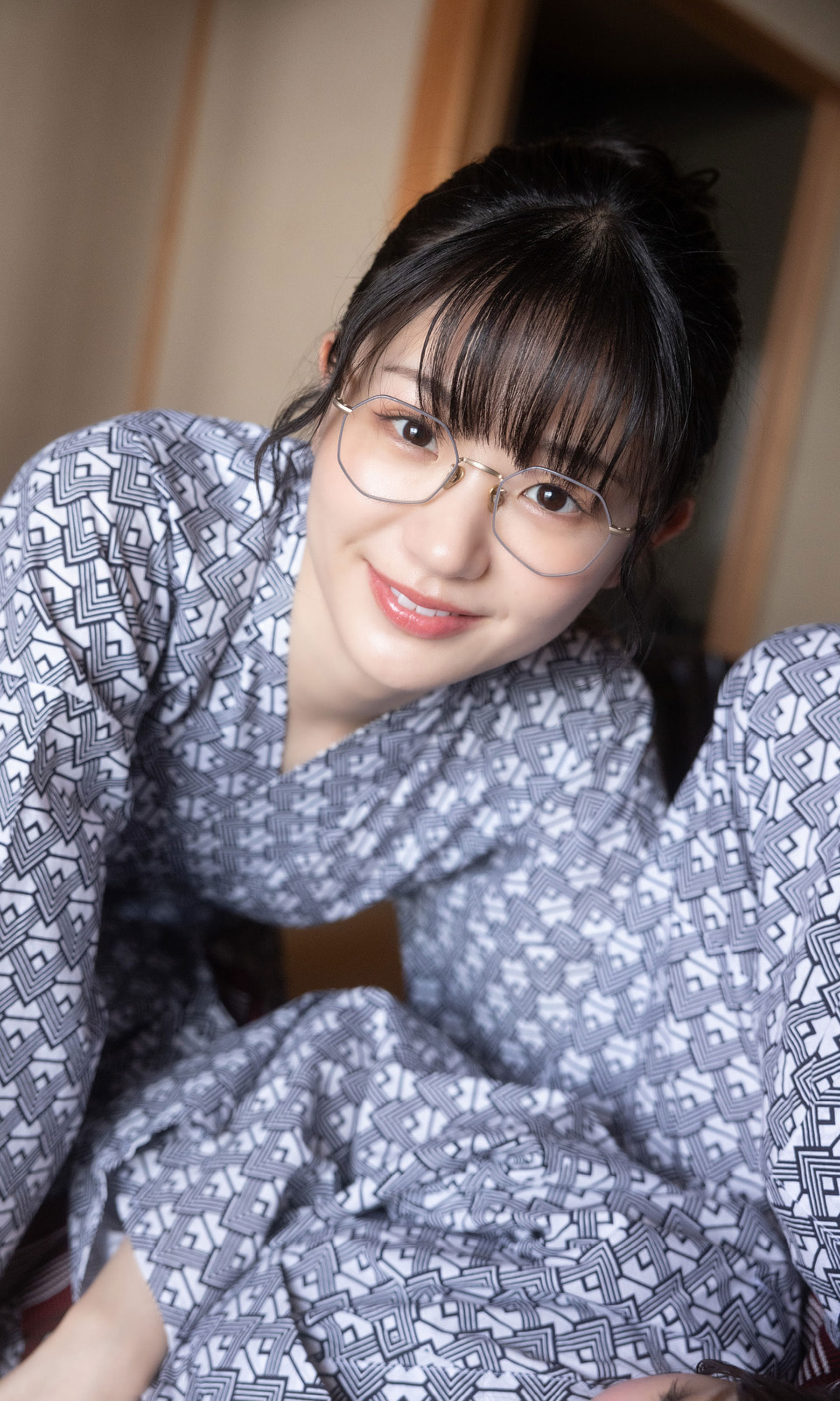 伊藤優衣&水原ゆき&長谷川かすみ - 俺達のあざす。/(77P)