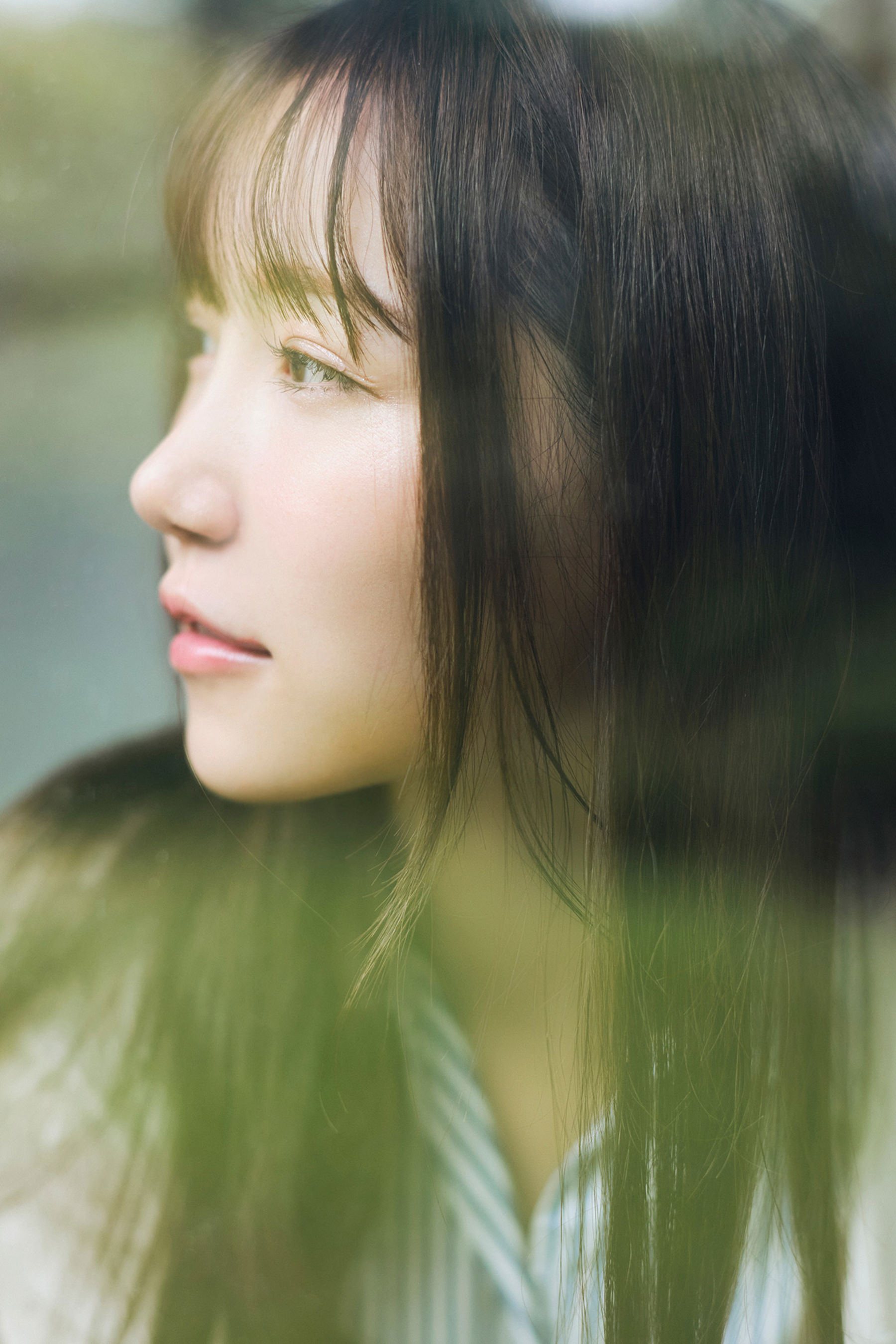 三田真鈴 - 見たらダメ/(41P)
