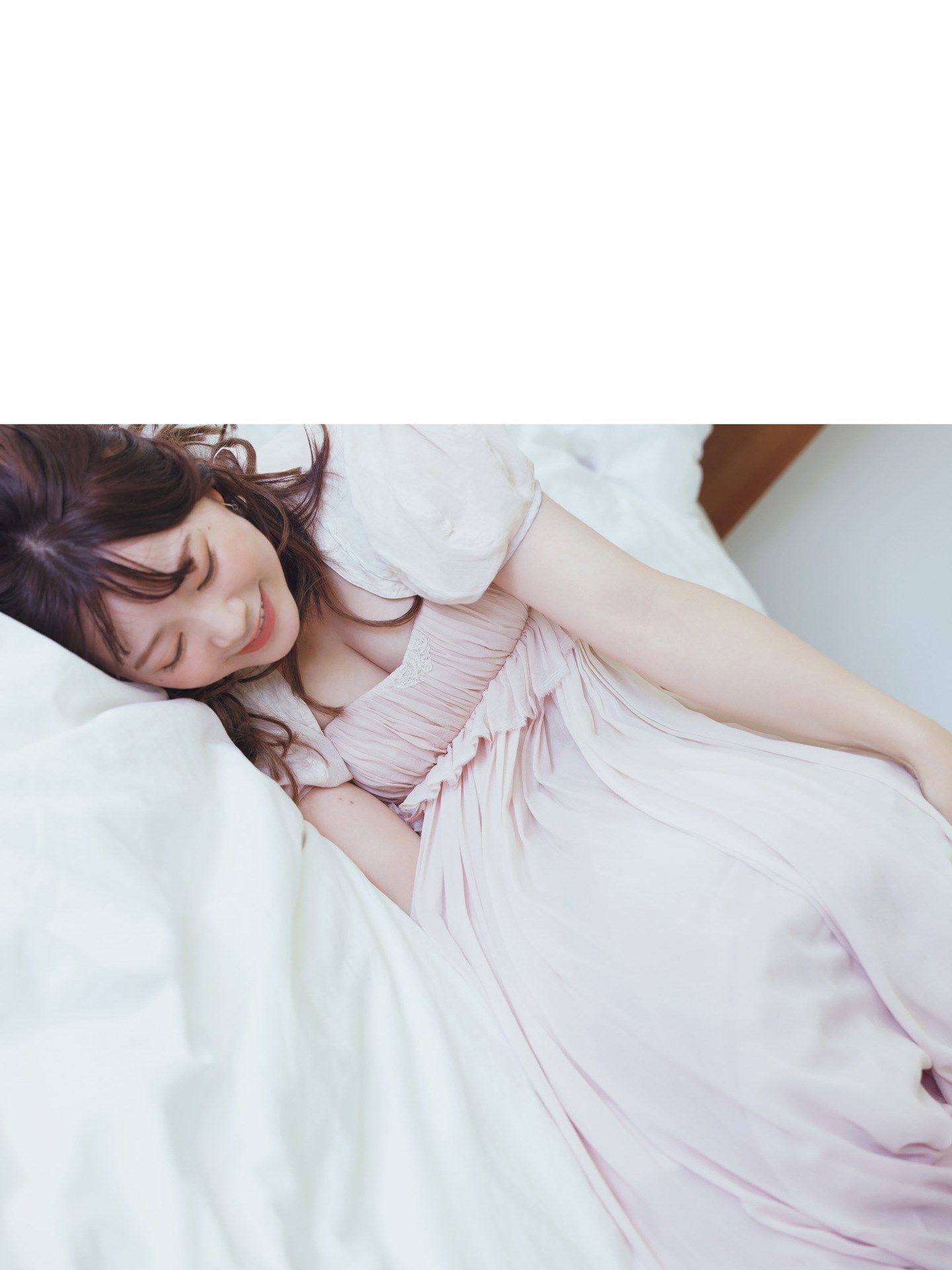伊藤彩沙 - HONEY/(122P)
