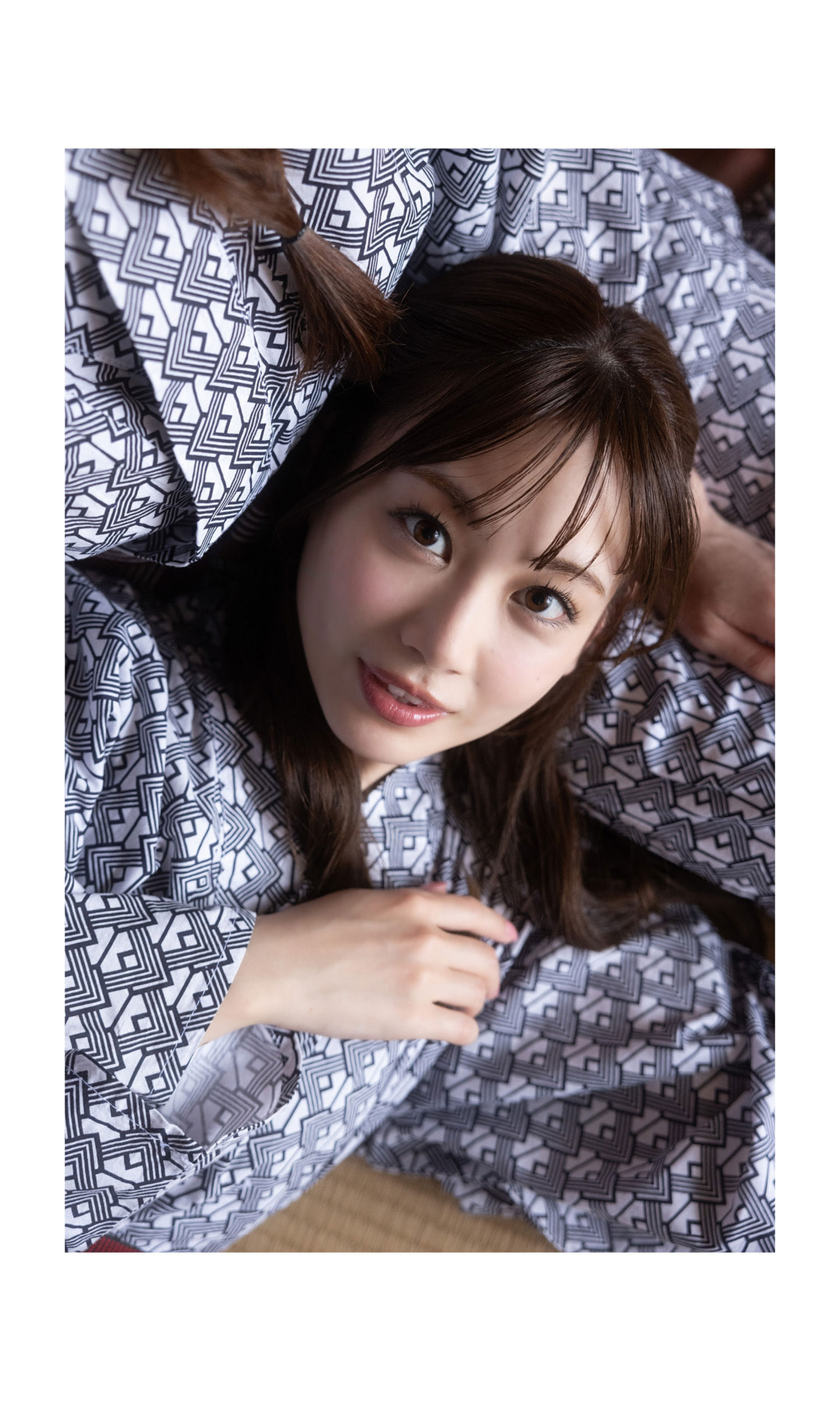 伊藤優衣&水原ゆき&長谷川かすみ - 俺達のあざす。/(77P)