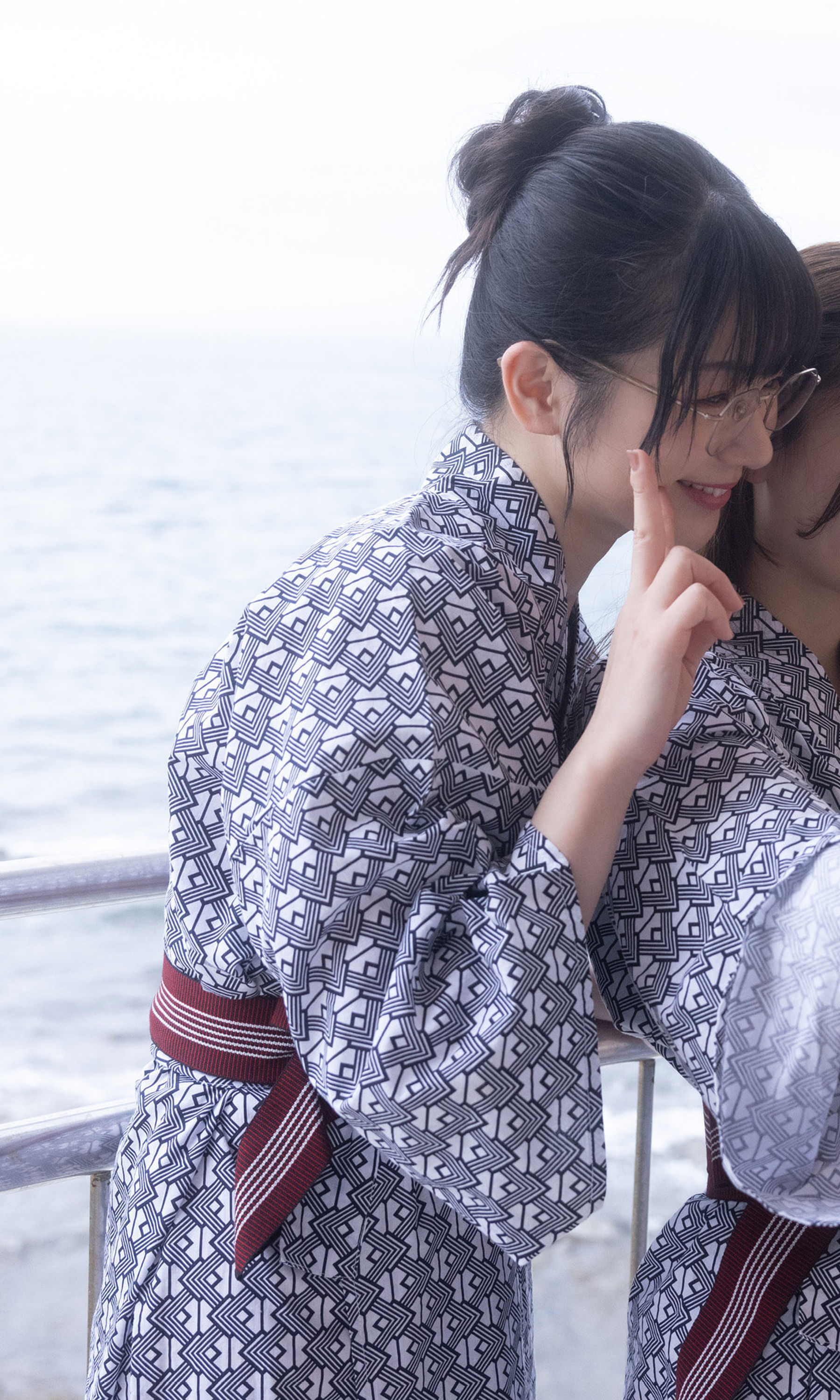 伊藤優衣&水原ゆき&長谷川かすみ - 俺達のあざす。/(77P)