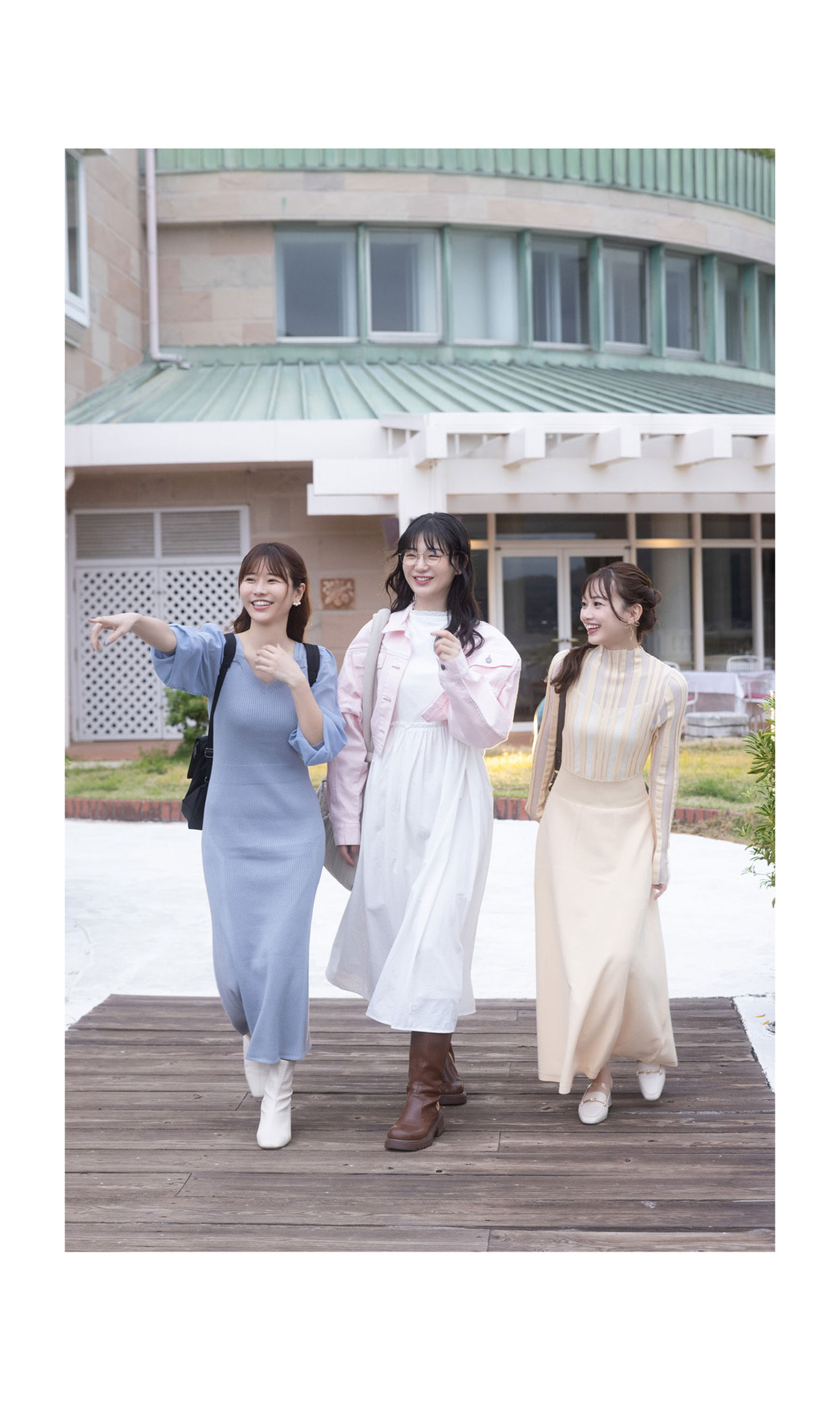 伊藤優衣&水原ゆき&長谷川かすみ - 俺達のあざす。/(77P)