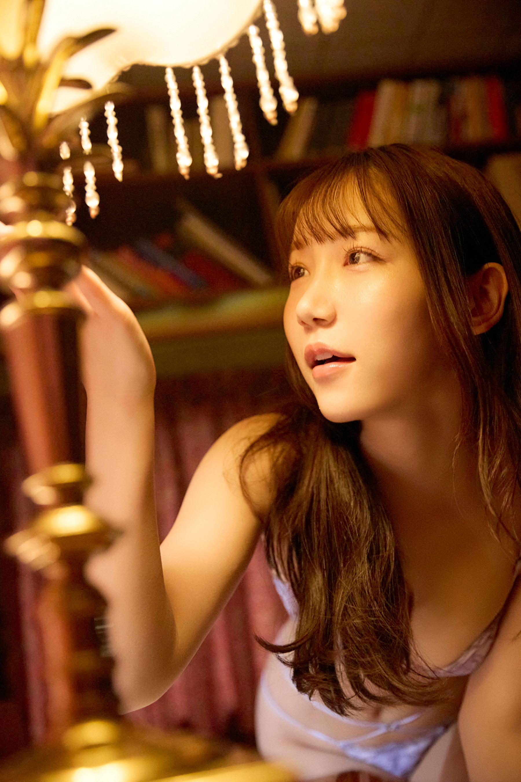 三田真鈴 - 見たらダメ/(41P)