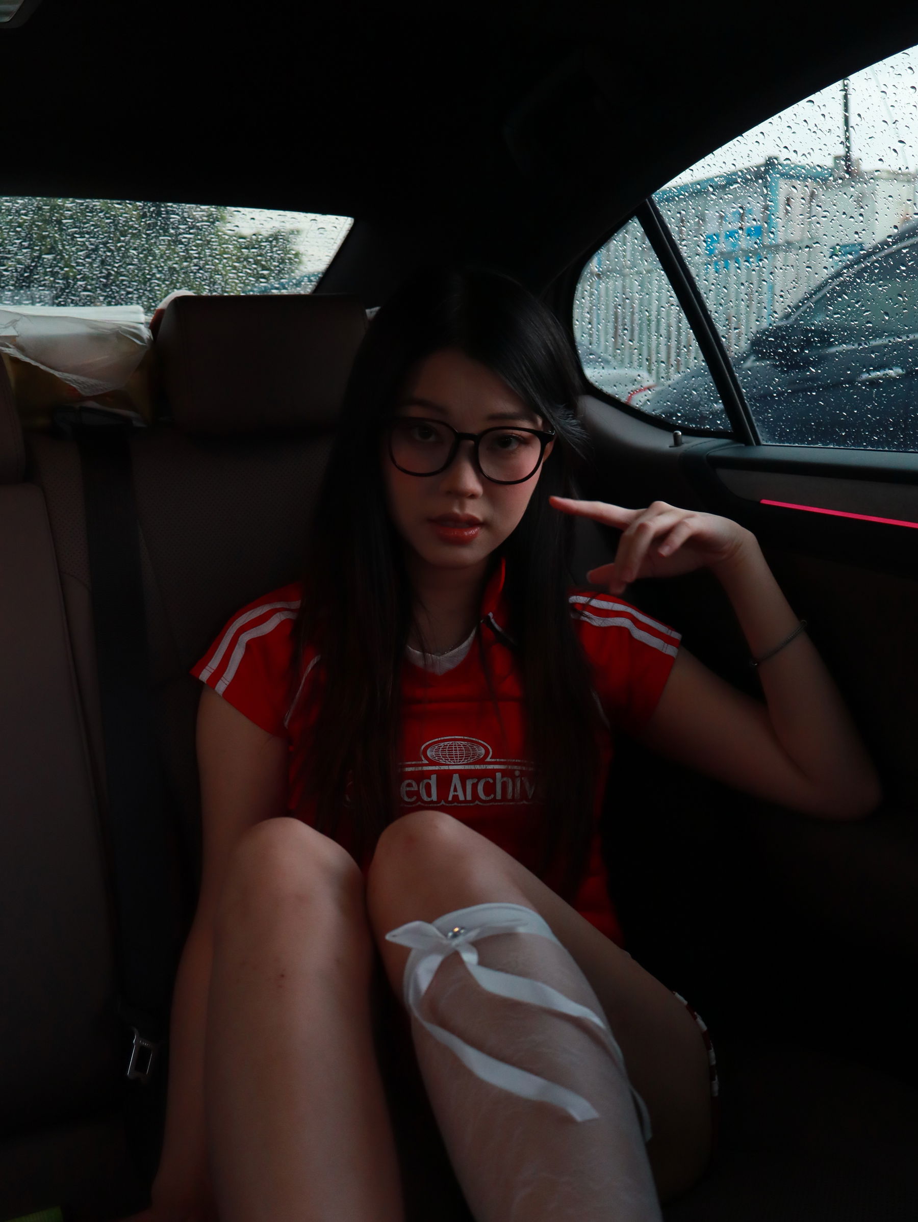 个人约拍 - 15号作品 车拍03年小妹/(350P)