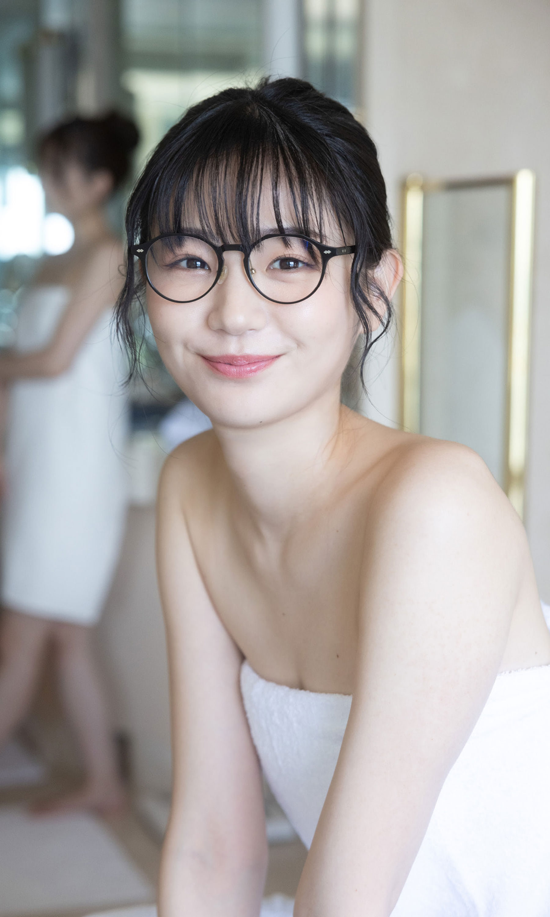 伊藤優衣&水原ゆき&長谷川かすみ - 俺達のあざす。/(77P)