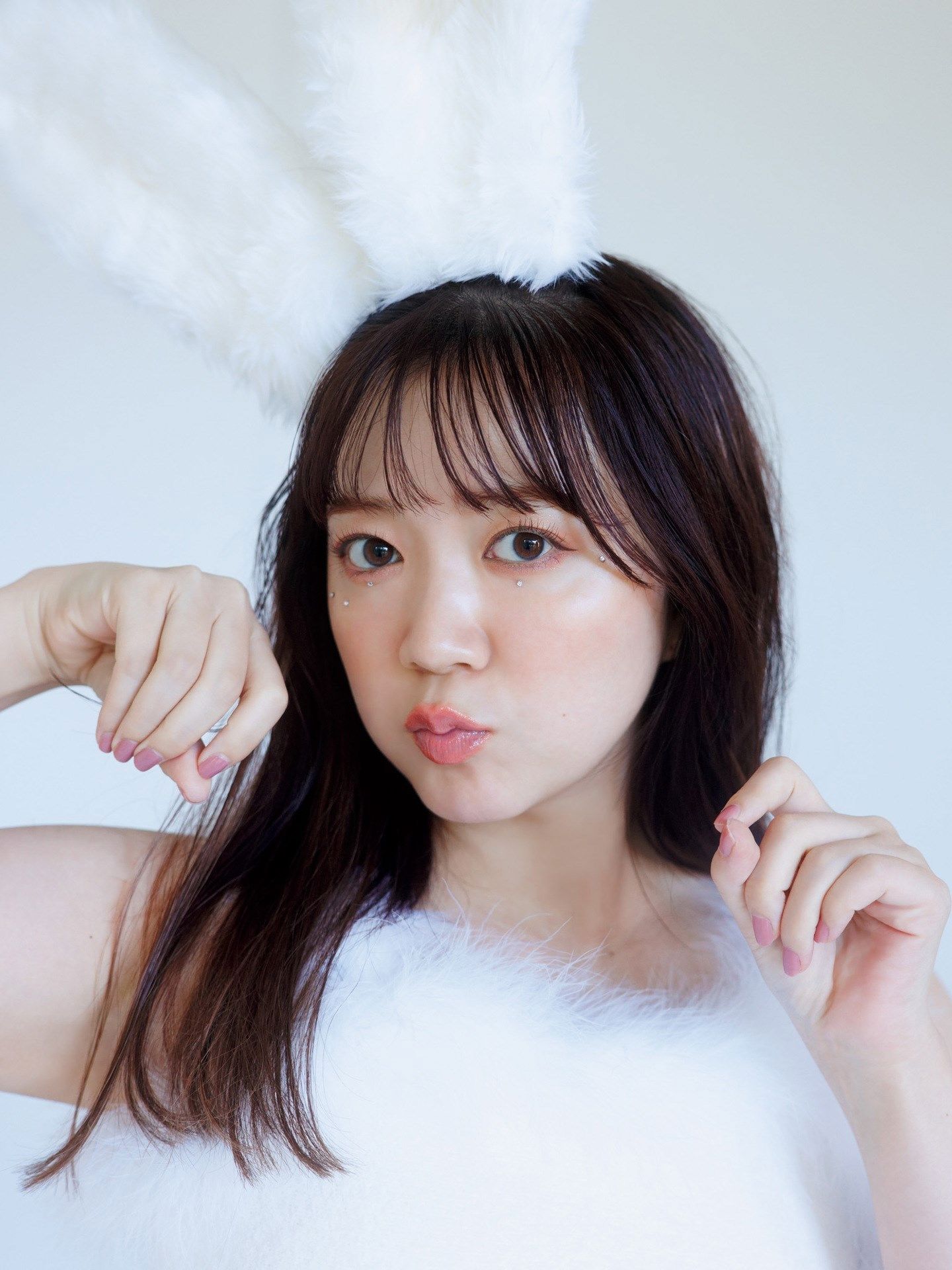 伊藤彩沙 - HONEY/(122P)