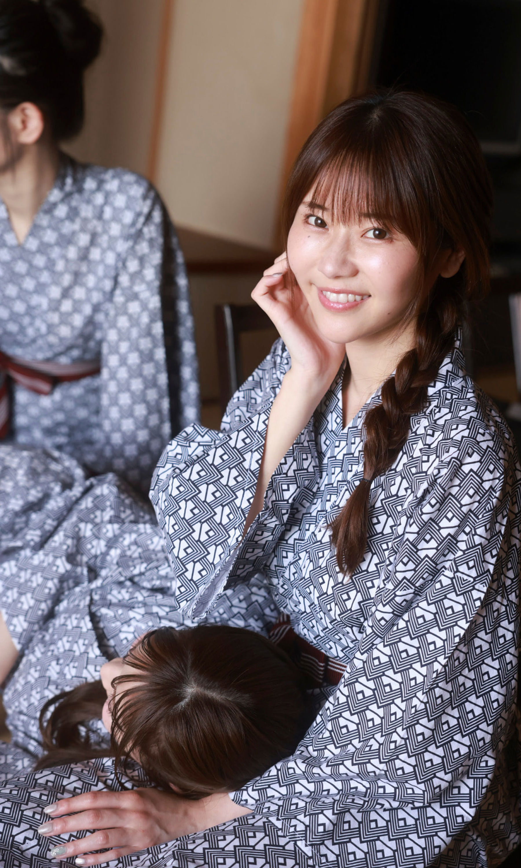 伊藤優衣&水原ゆき&長谷川かすみ - 俺達のあざす。/(77P)