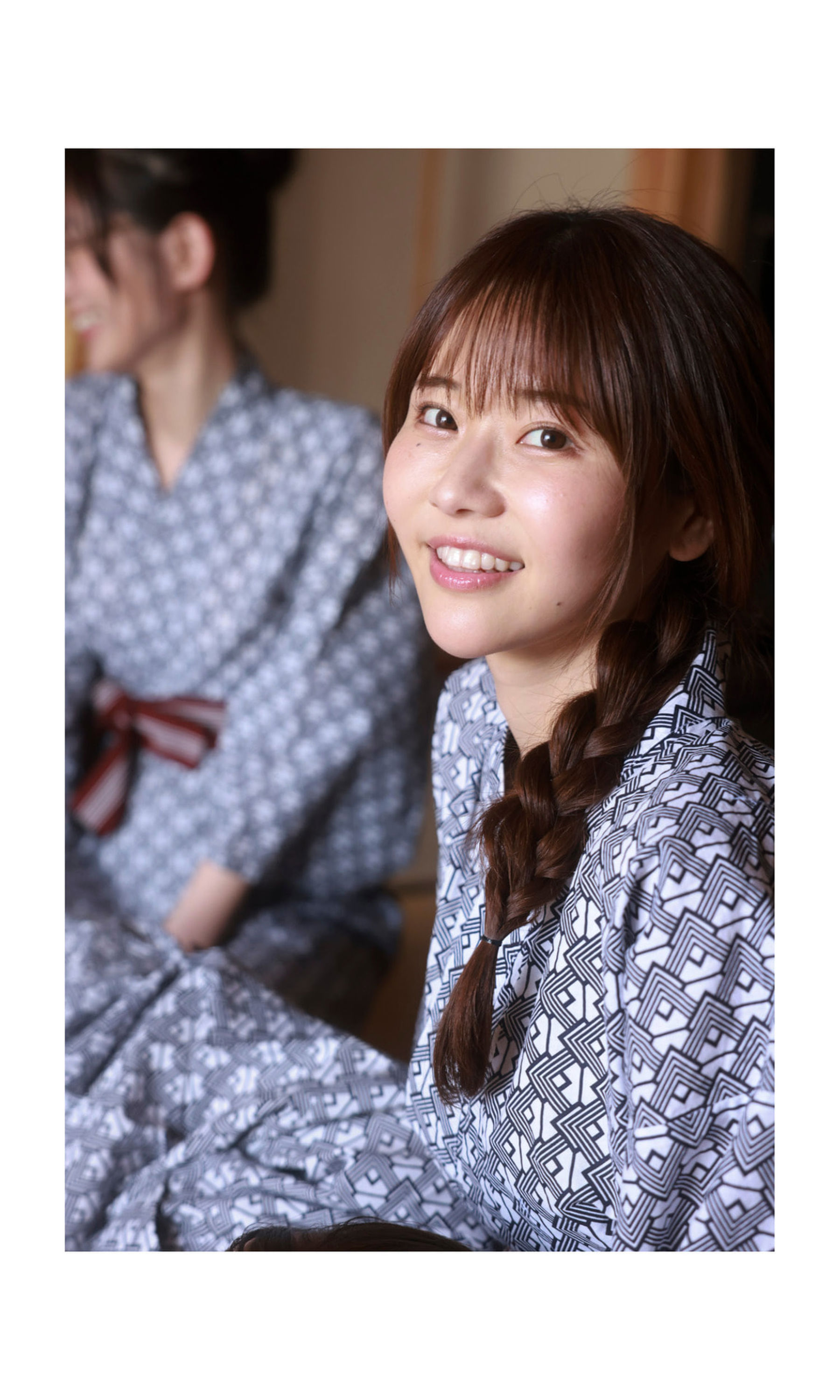 伊藤優衣&水原ゆき&長谷川かすみ - 俺達のあざす。/(77P)