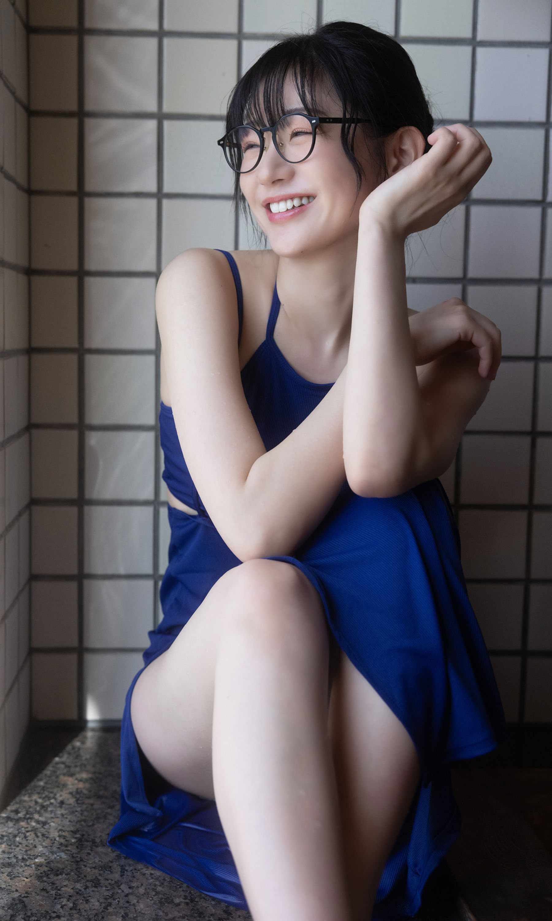 伊藤優衣&水原ゆき&長谷川かすみ - 俺達のあざす。/(77P)