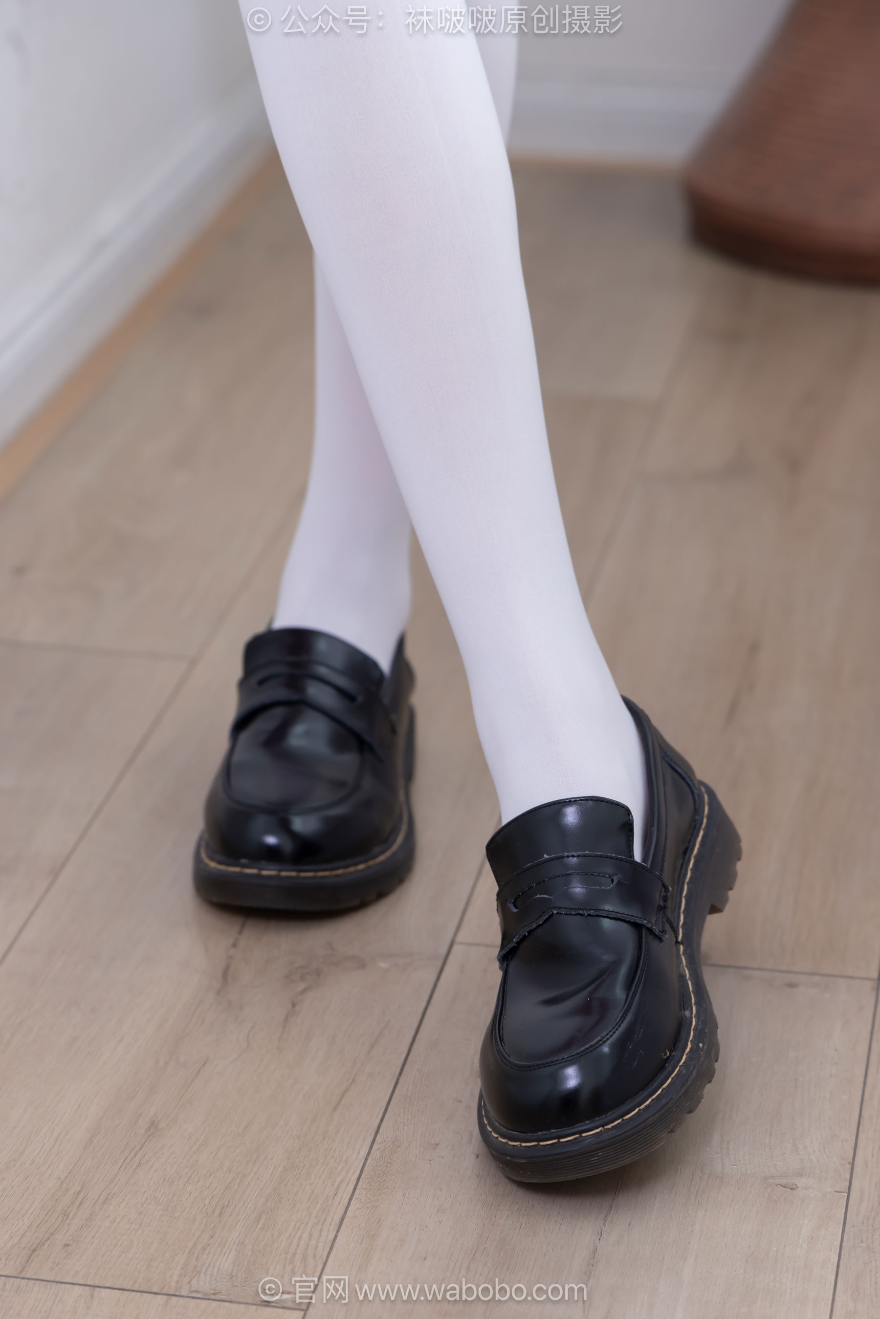 BoBoSocks袜啵啵 No.671 小甜豆 - 皮鞋、厚白丝、厚黑丝、jk制服/(150P)