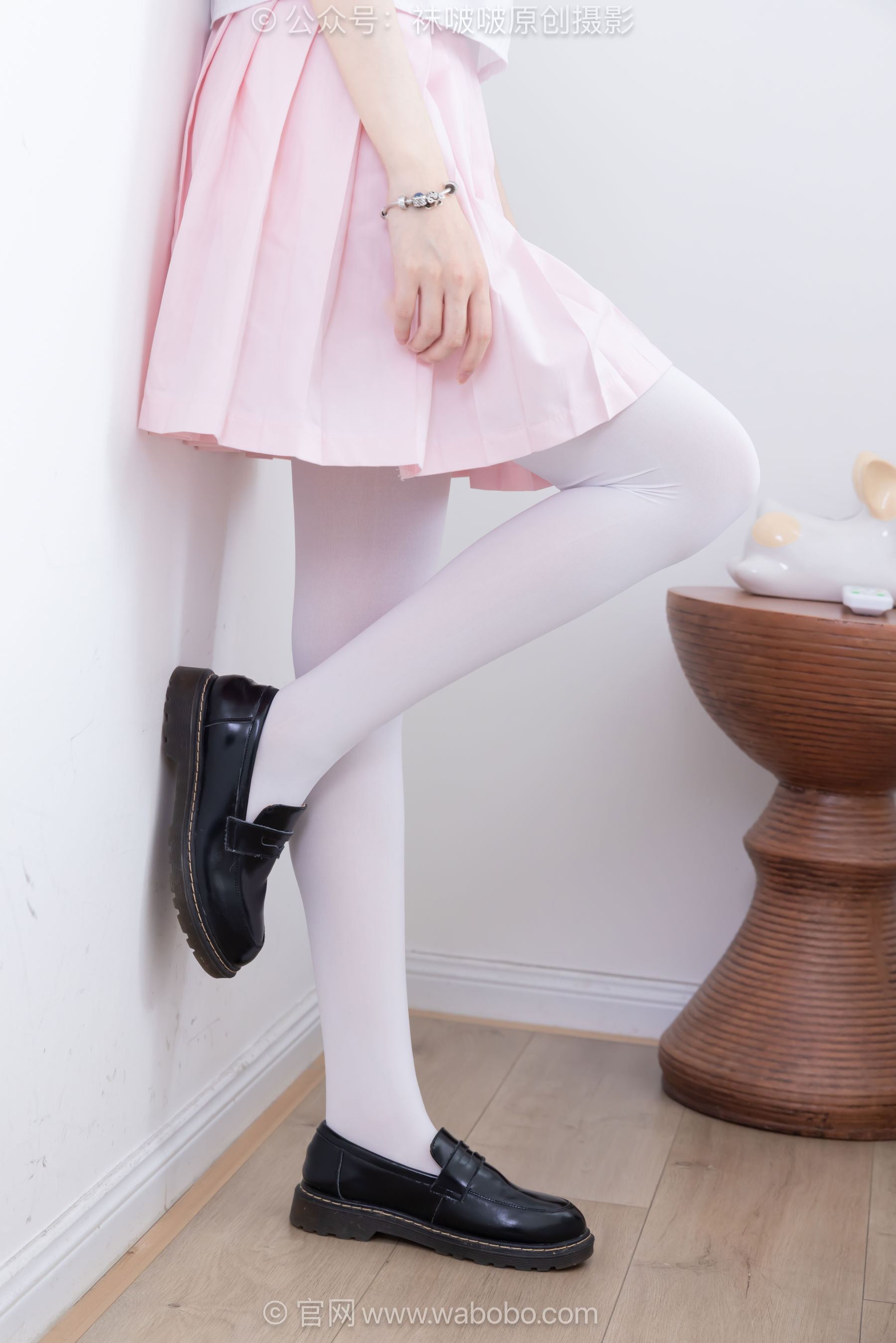 BoBoSocks袜啵啵 No.671 小甜豆 - 皮鞋、厚白丝、厚黑丝、jk制服/(150P)