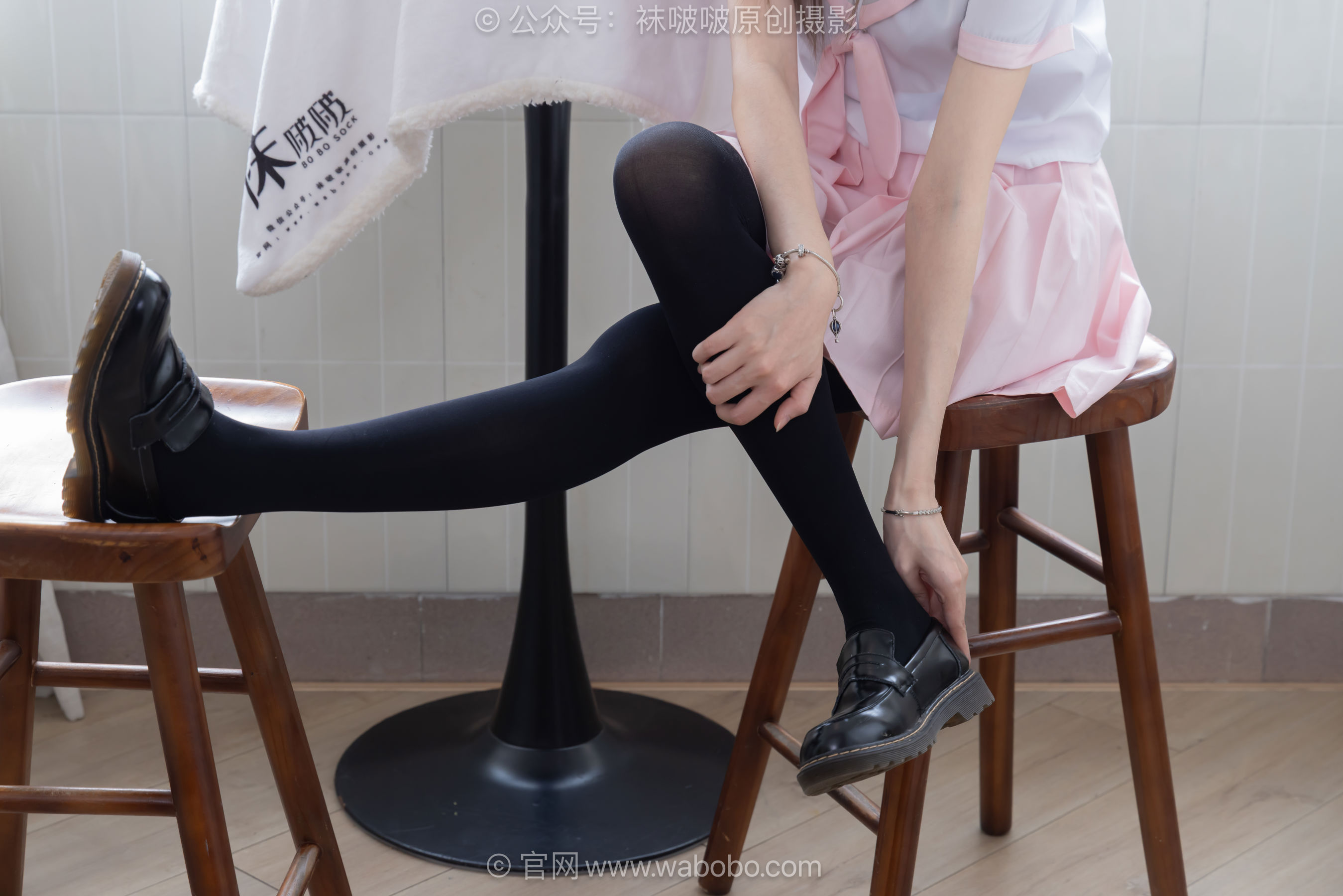 BoBoSocks袜啵啵 No.671 小甜豆 - 皮鞋、厚白丝、厚黑丝、jk制服/(150P)