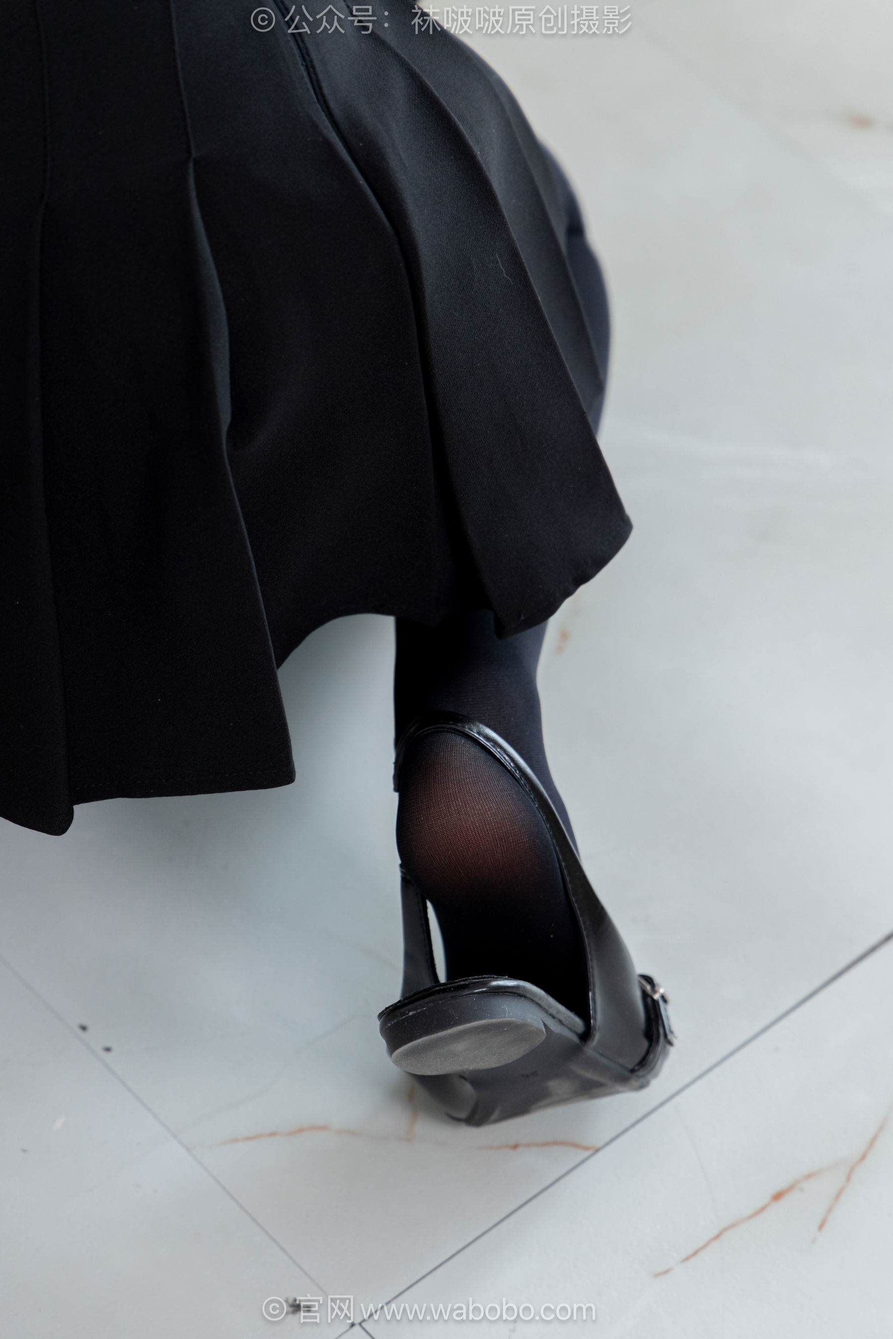 BoBoSocks袜啵啵 No.668 香菜 - 平底鞋、厚黑丝五指袜、黑丝手套/(179P)