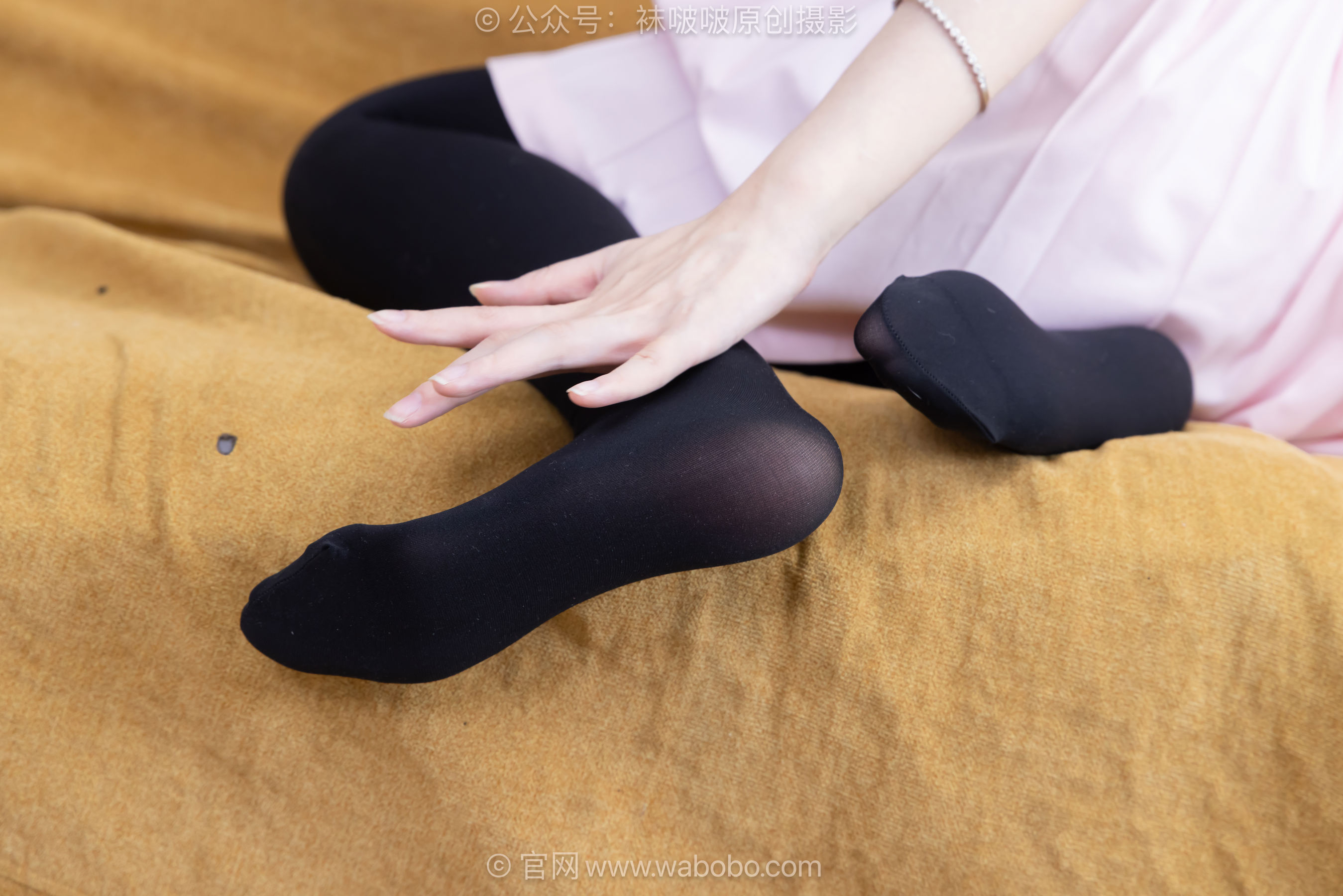 BoBoSocks袜啵啵 No.671 小甜豆 - 皮鞋、厚白丝、厚黑丝、jk制服/(150P)