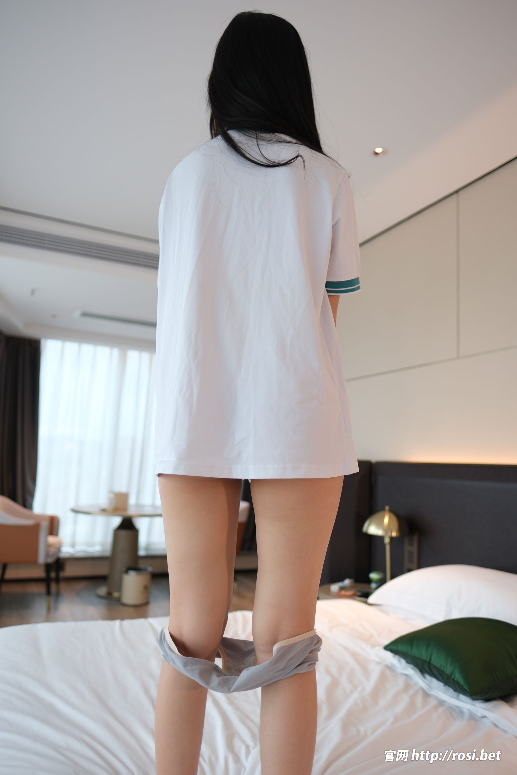 [ROSI写真] 2026.04.10 NO.5240/(82P)
