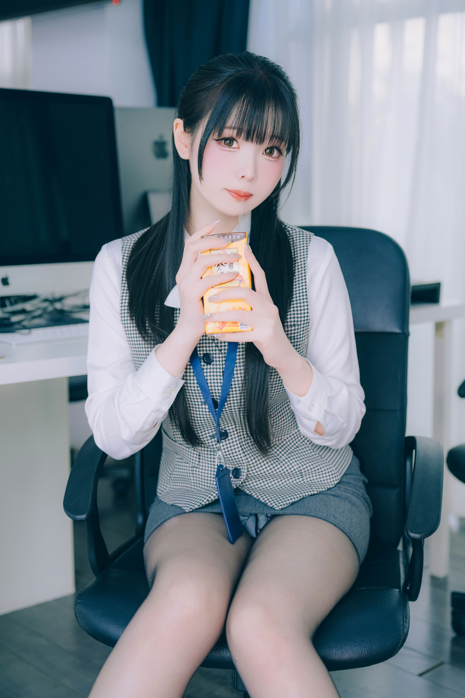 微博妹纸霜月shimo - Shimo' Secret Office Vol.02/(138P)
