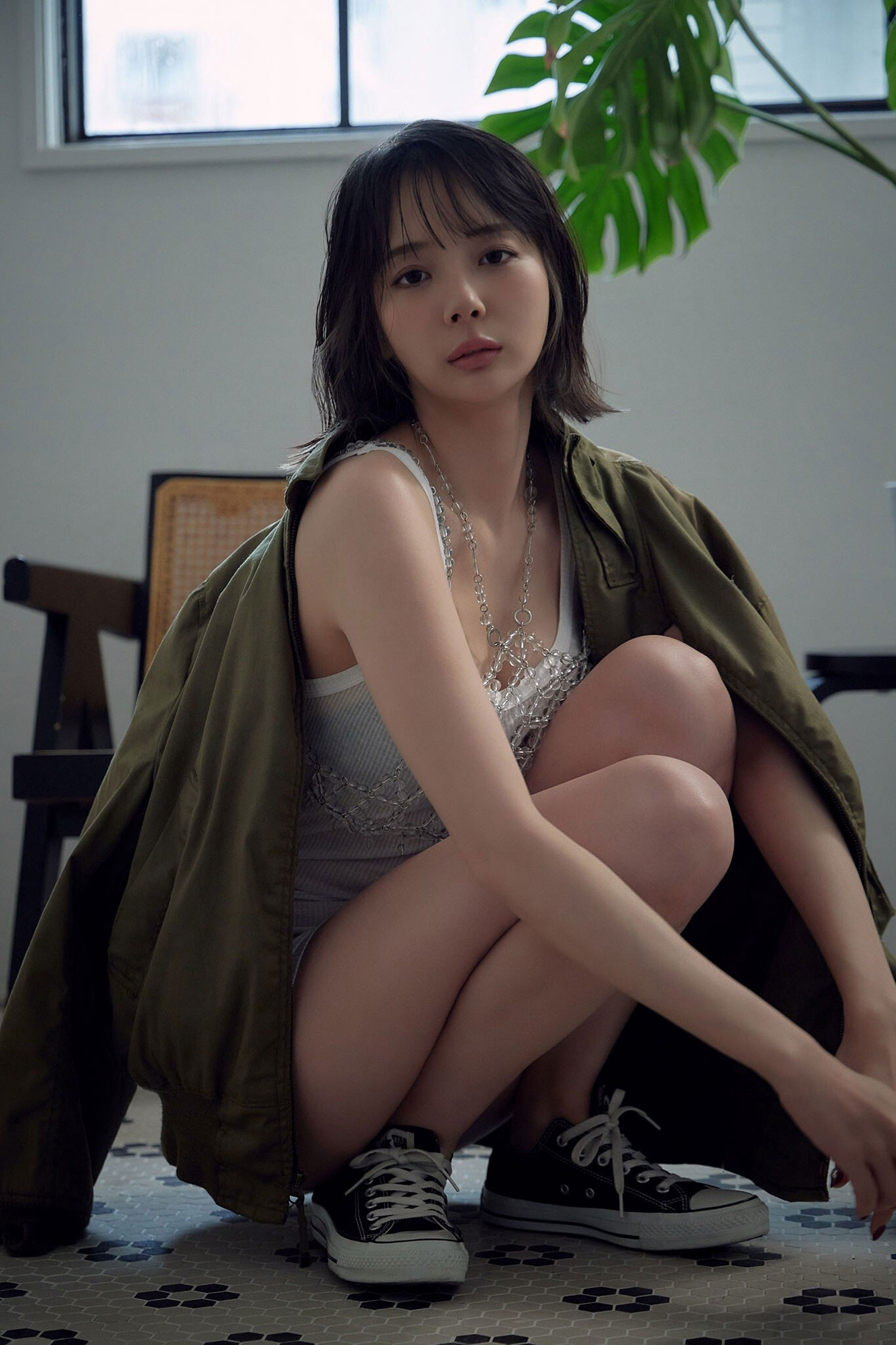 岡田紗佳 - 美脚輪舞曲/(56P)