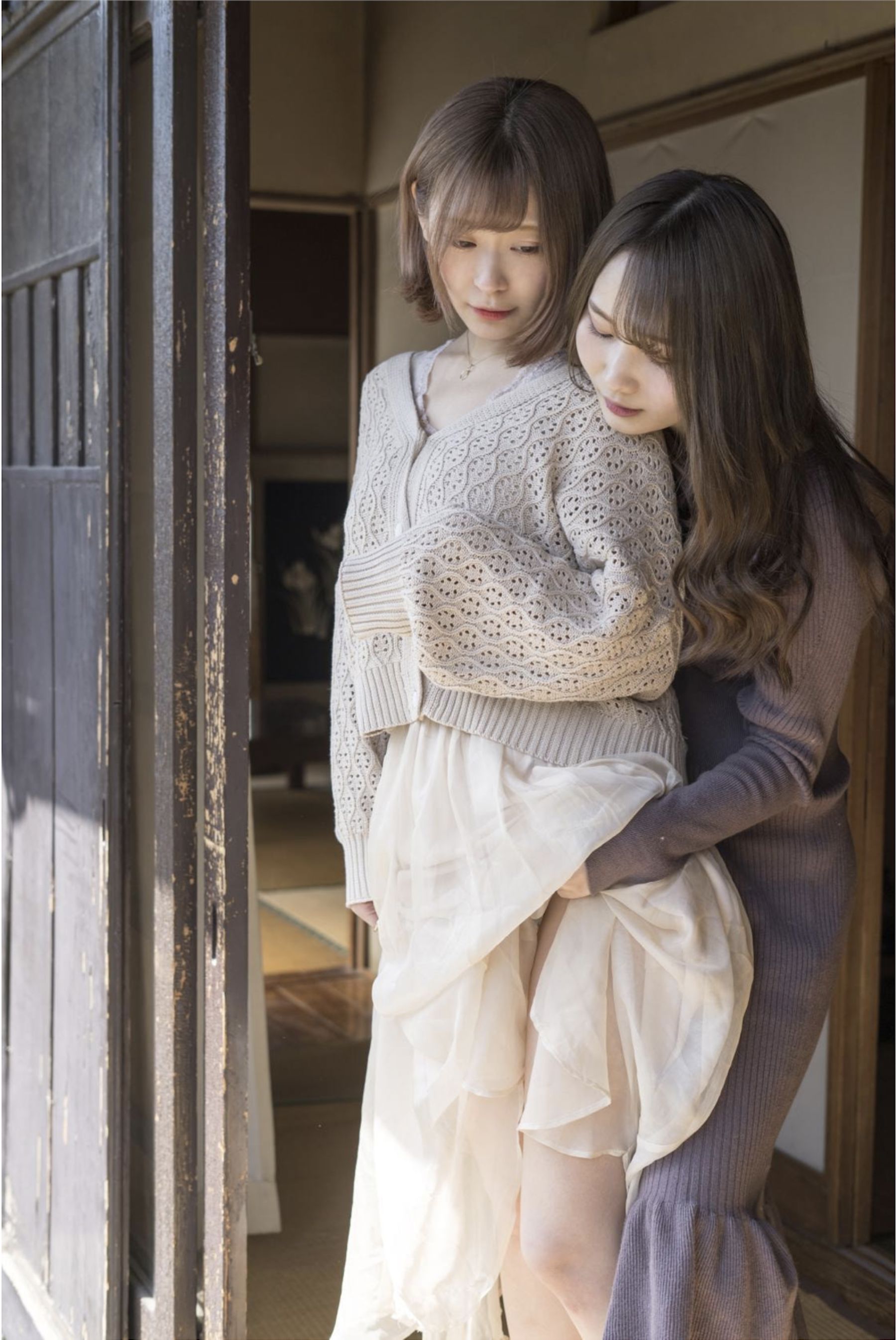 小日向結衣&望月彩未 - ふたり暮らし/(100P)