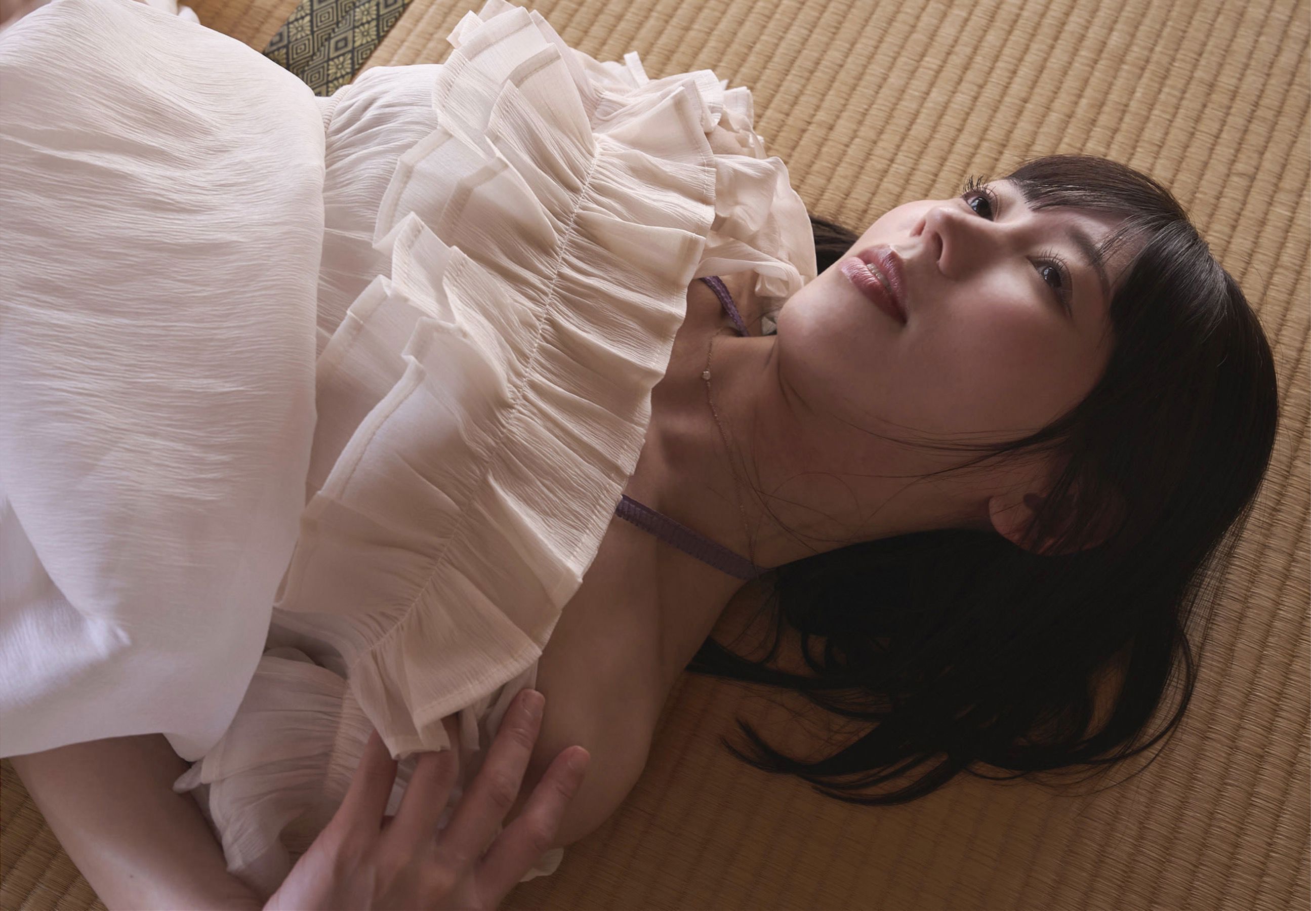 宇野まや - 柔肌の誘い inside/(59P)
