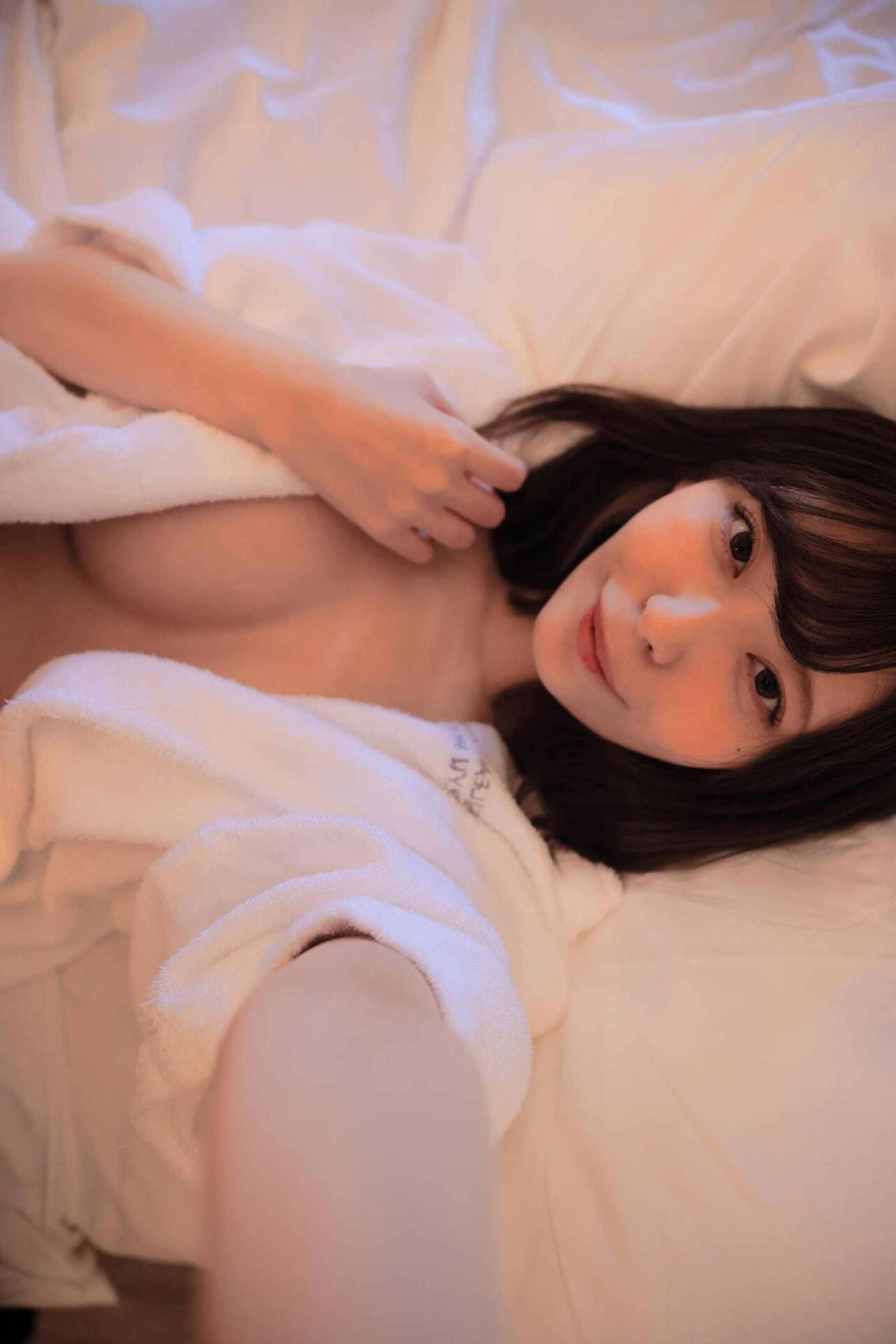 小日向結衣 - holiday/(245P)