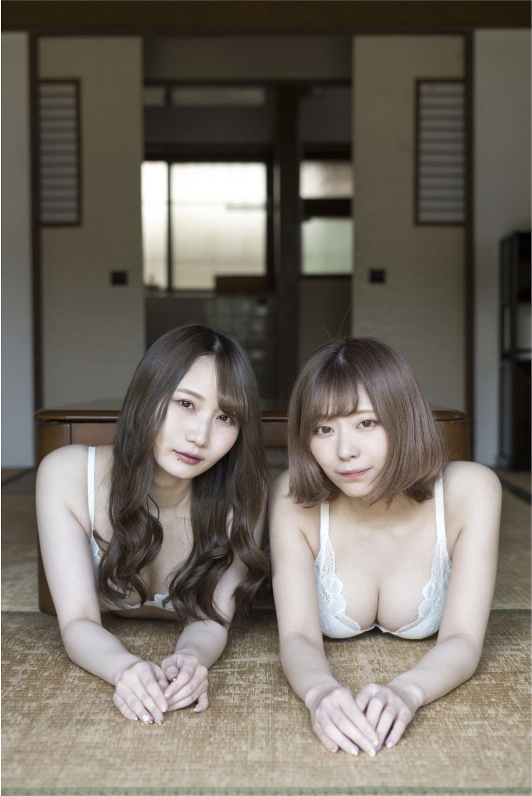 小日向結衣&望月彩未 - ふたり暮らし/(100P)