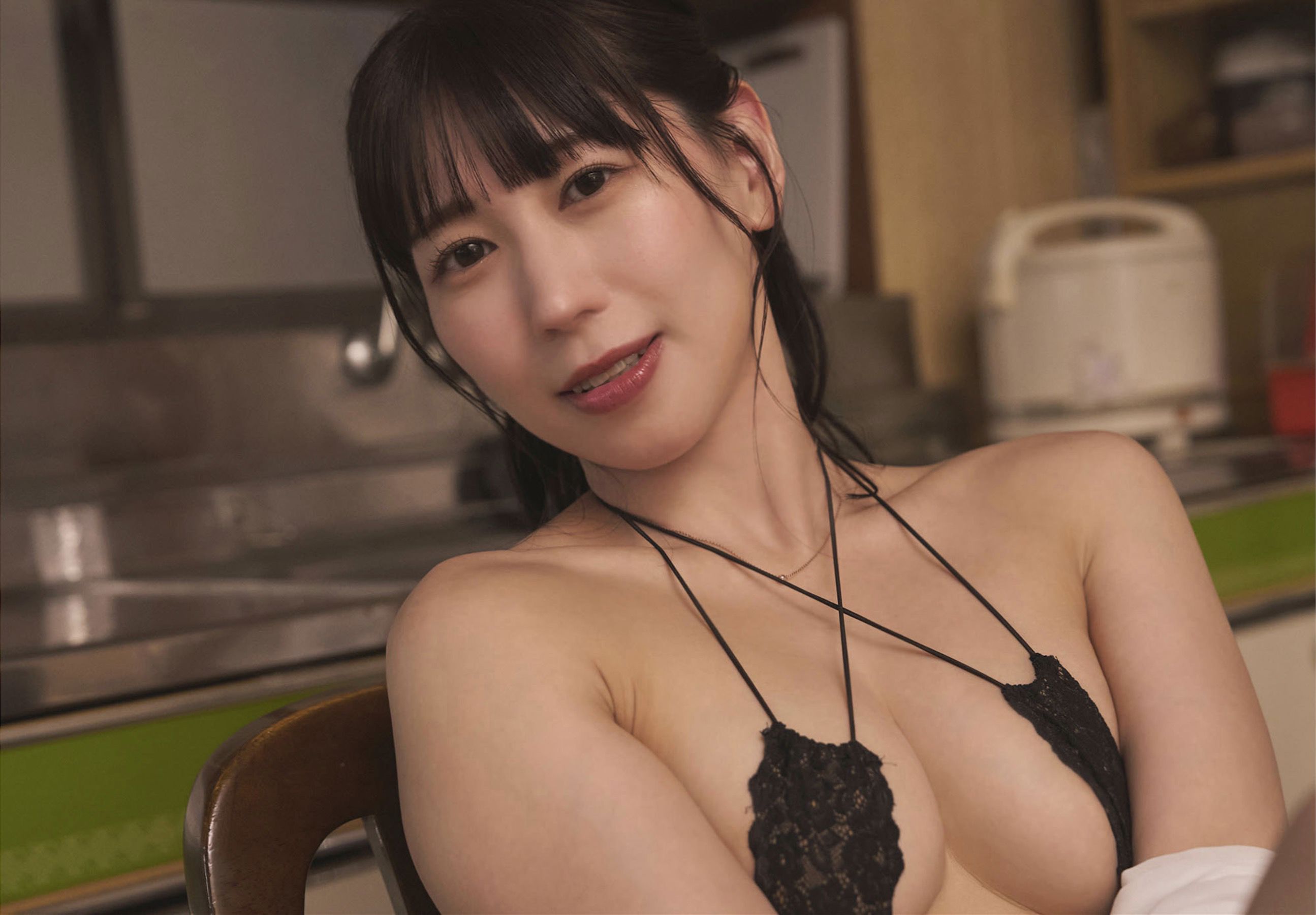 宇野まや - 柔肌の誘い inside/(59P)