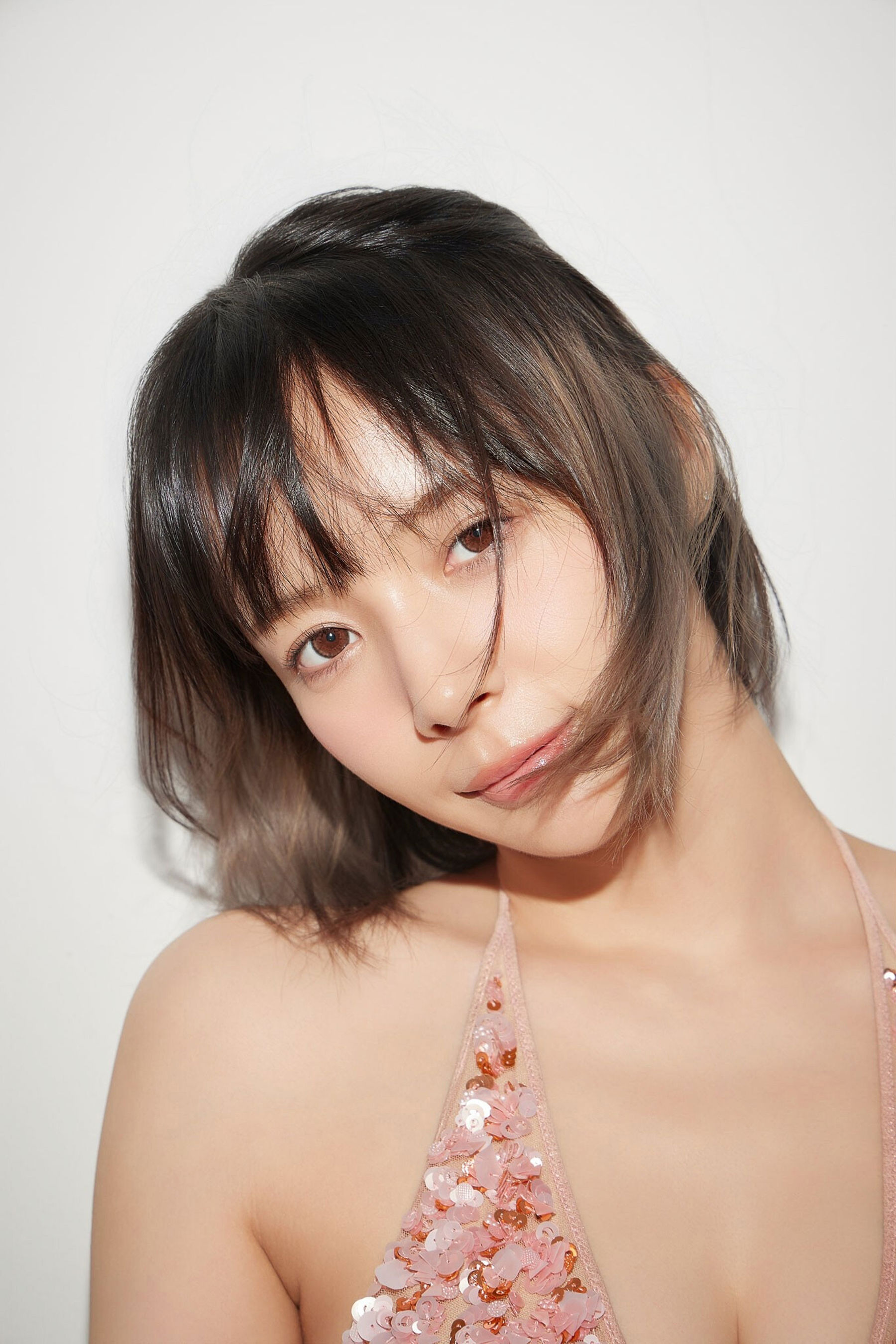 岡田紗佳 - 美脚輪舞曲/(56P)