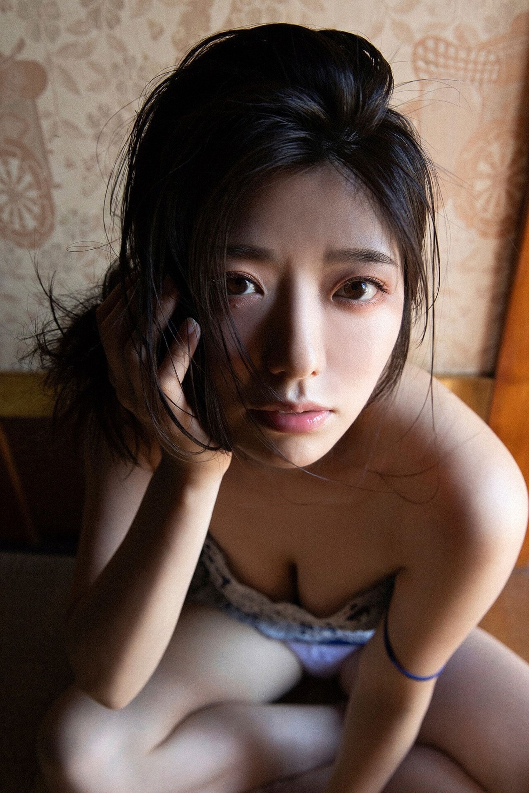 山田かな - 甘い罠/(83P)