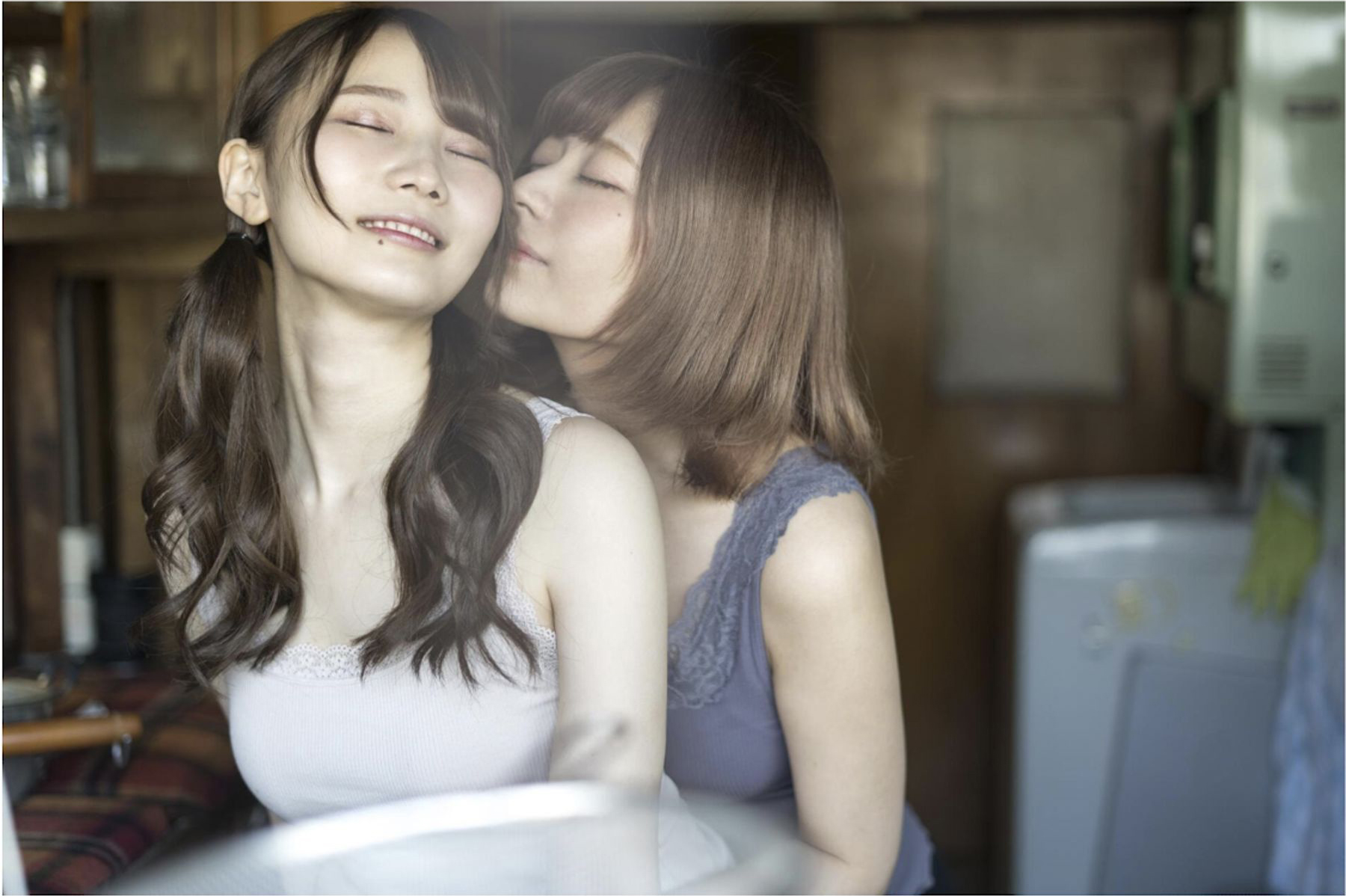 小日向結衣&望月彩未 - ふたり暮らし/(100P)