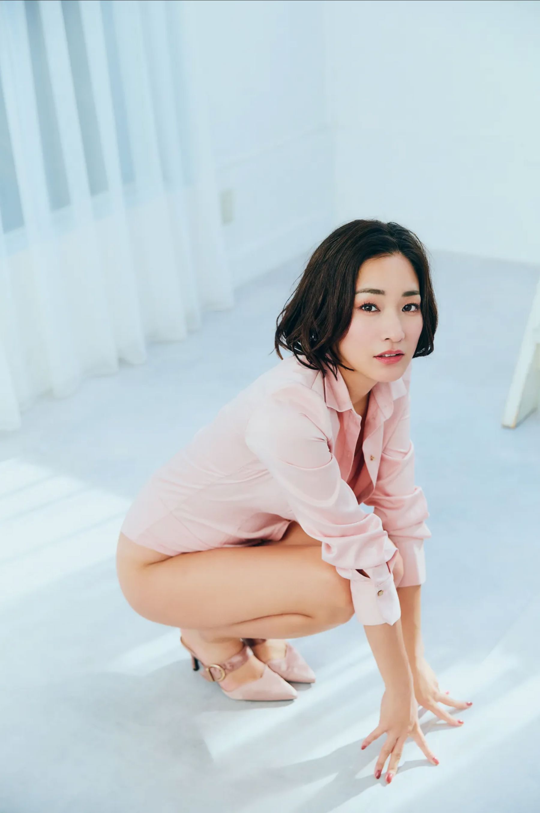 平川愛里菜 - 崖っぷちシングルマザーがグラビアデビュー/(10P)