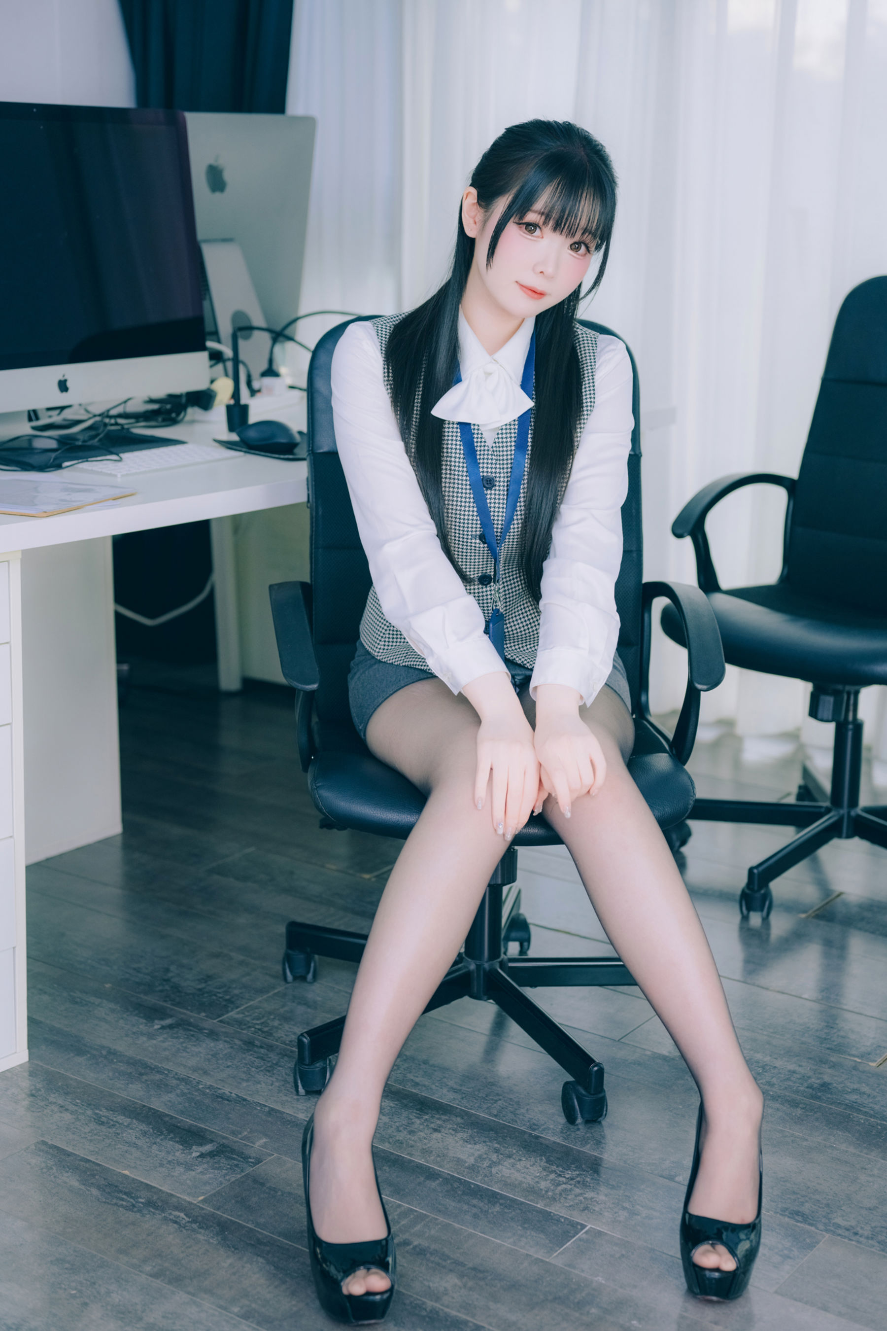 微博妹纸霜月shimo - Shimo' Secret Office Vol.02/(138P)