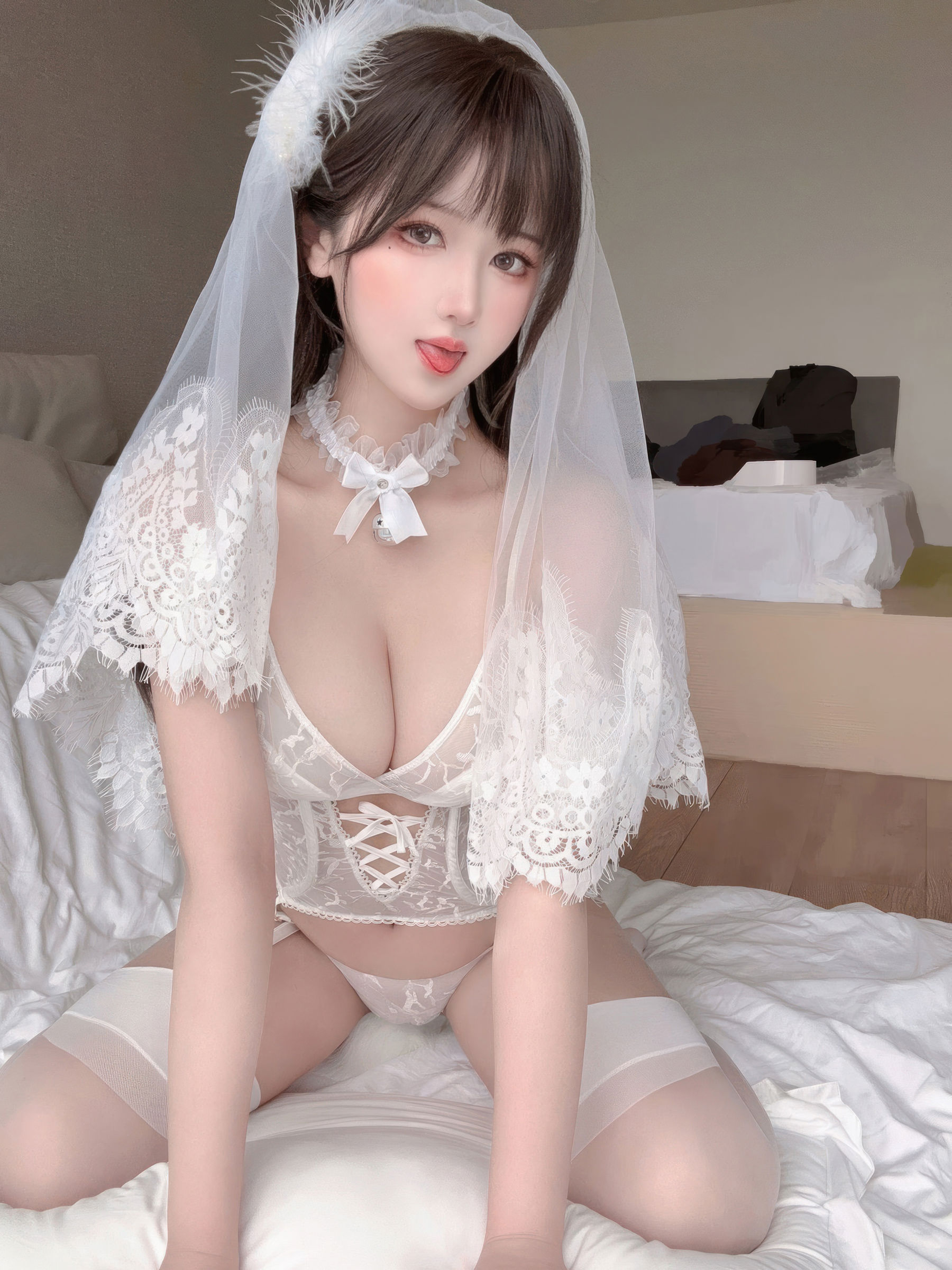 微博妹子三度_69 - 纯白花语/(52P)