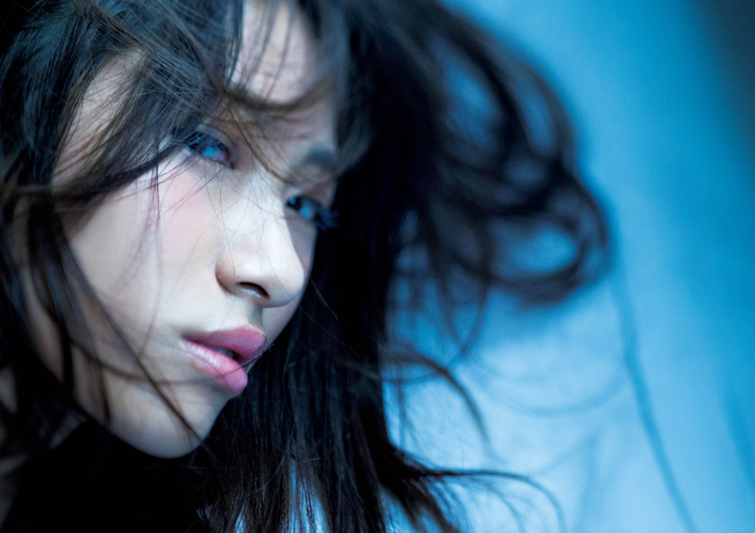 染谷有香 - 赤いアルバム 2015-2025/(75P)