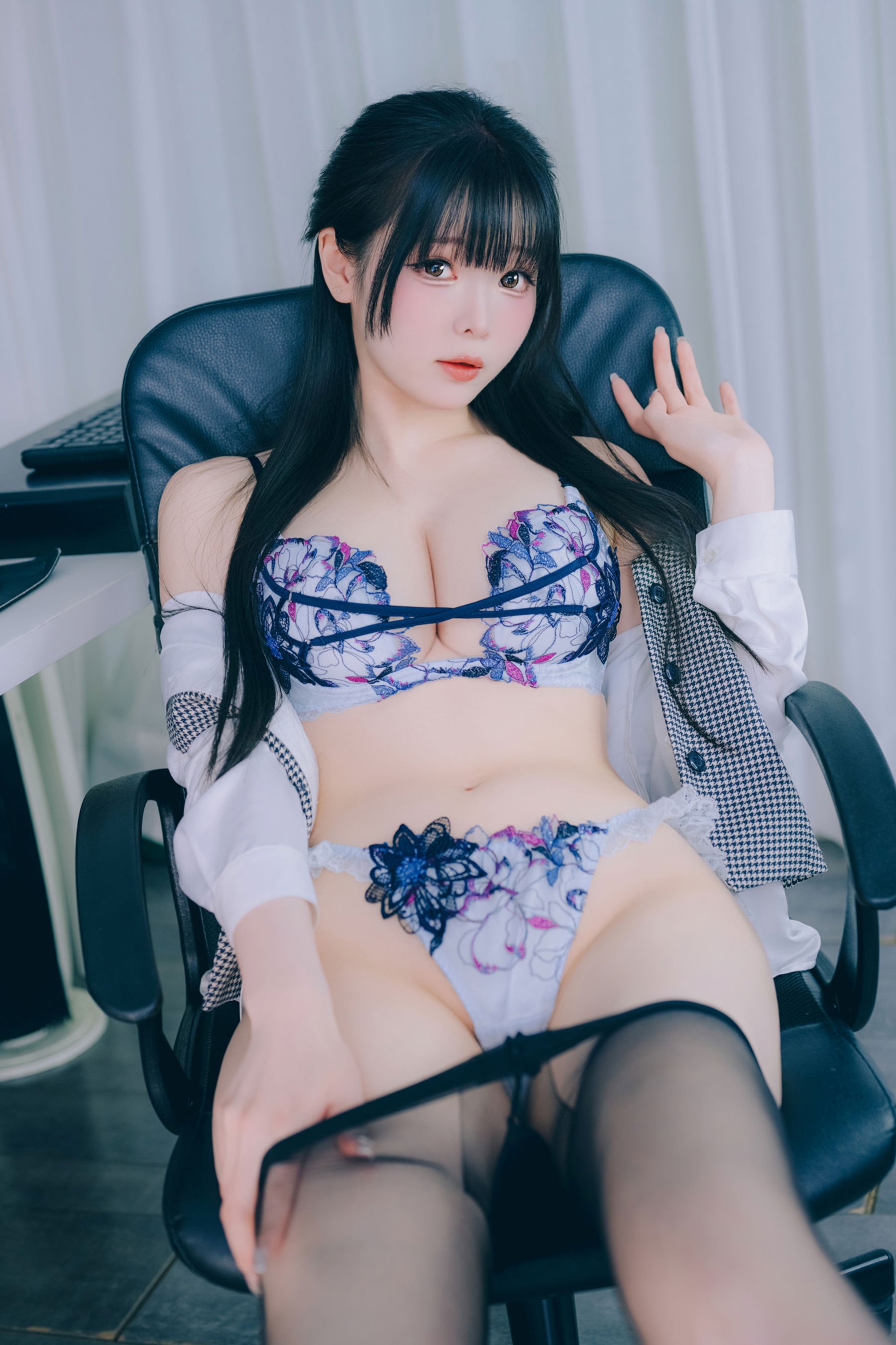 微博妹纸霜月shimo - Shimo' Secret Office Vol.02/(138P)
