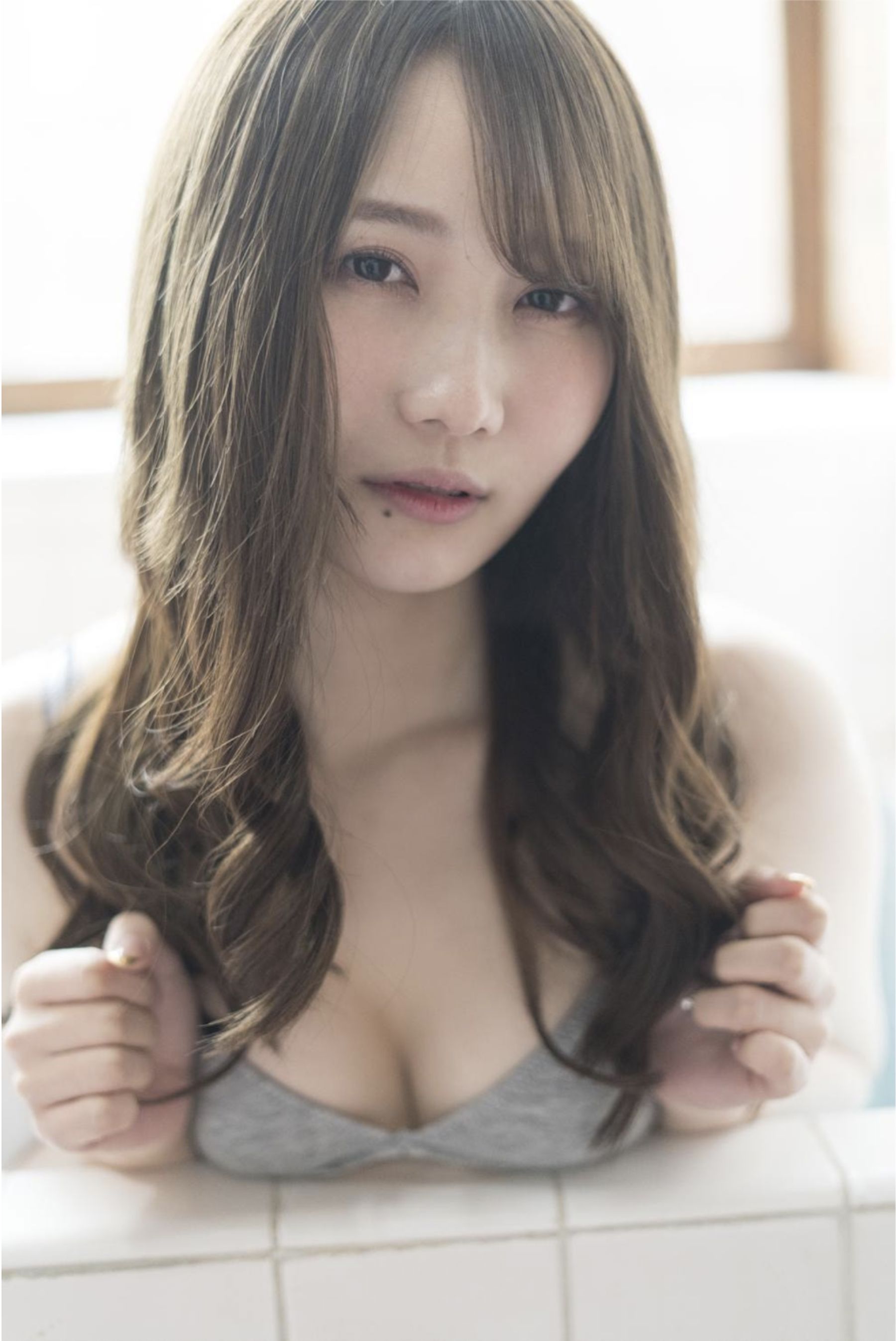 小日向結衣&望月彩未 - ふたり暮らし/(100P)