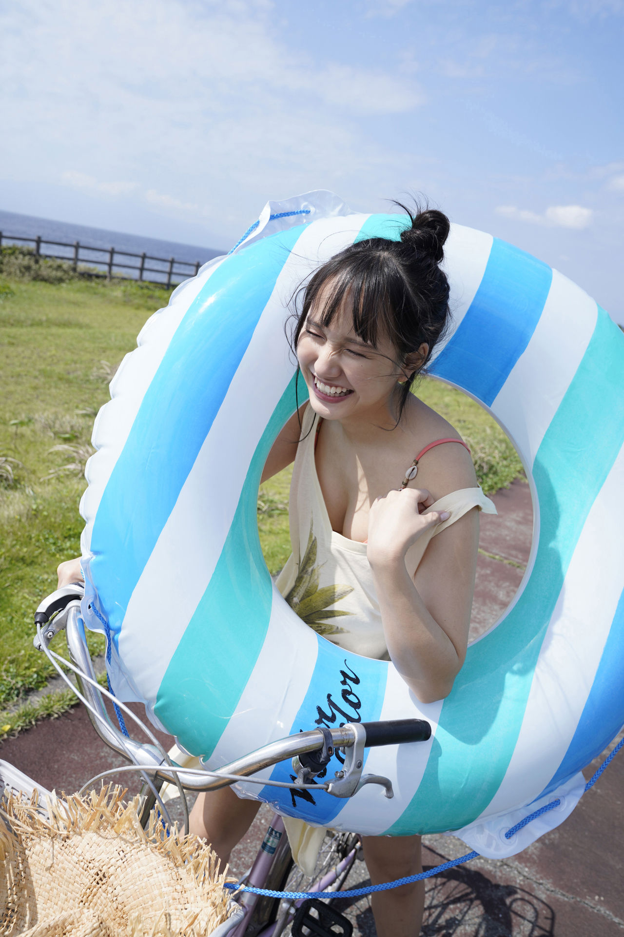 新谷真由 - 島の奇跡/(58P)
