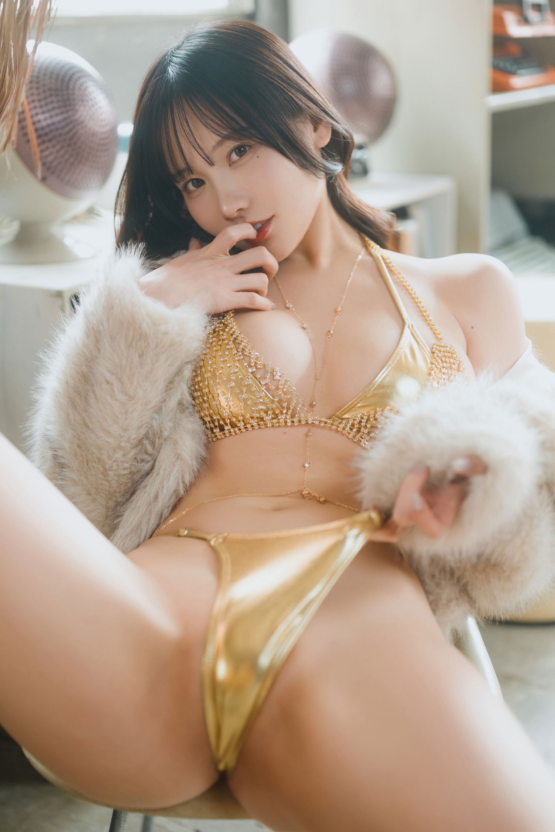 日本甜美COSERけんけん - Gold/(110P)