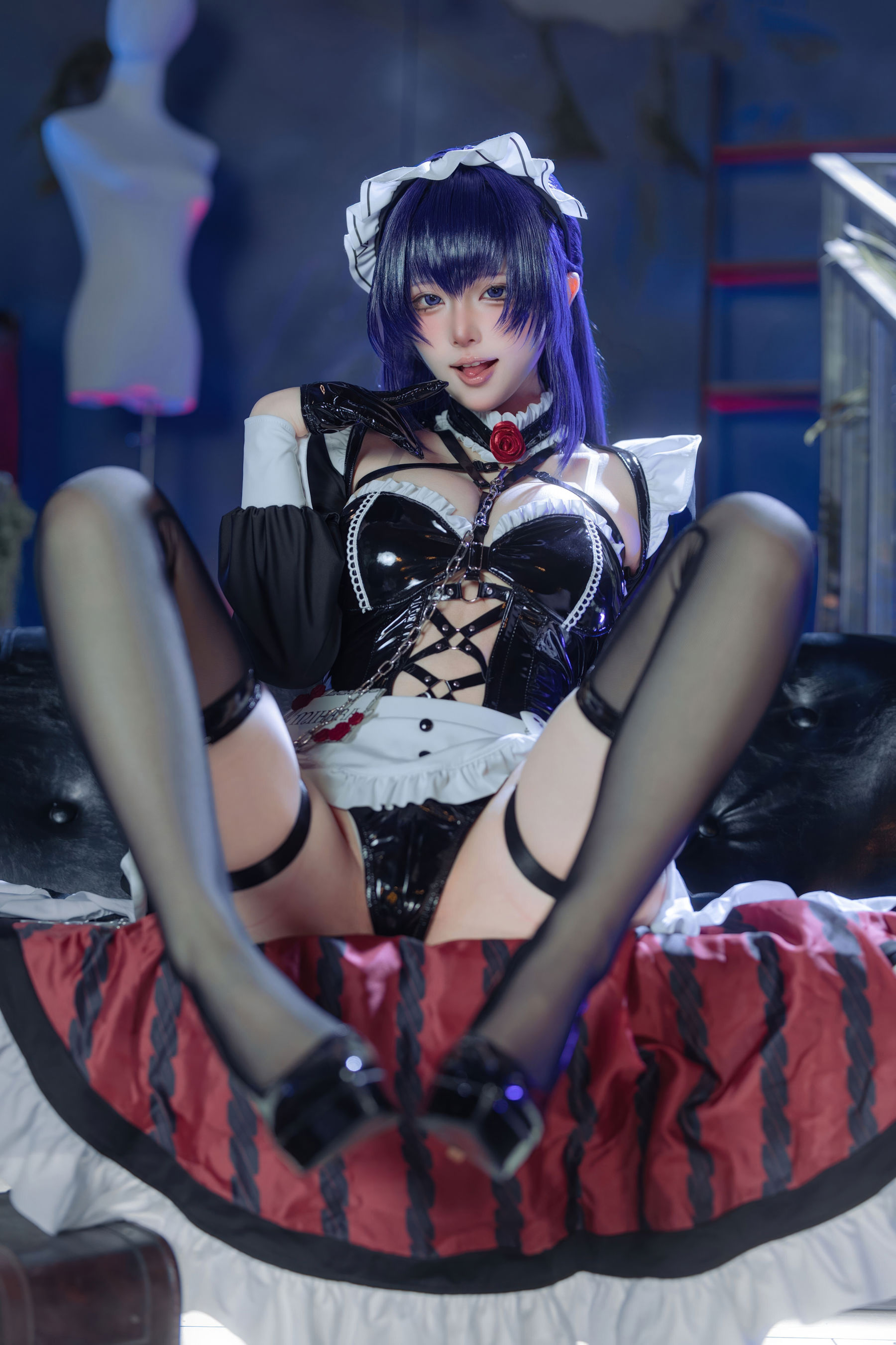 屿鱼 - Nikke胜利女神 米哈拉 咖啡女仆/(80P)