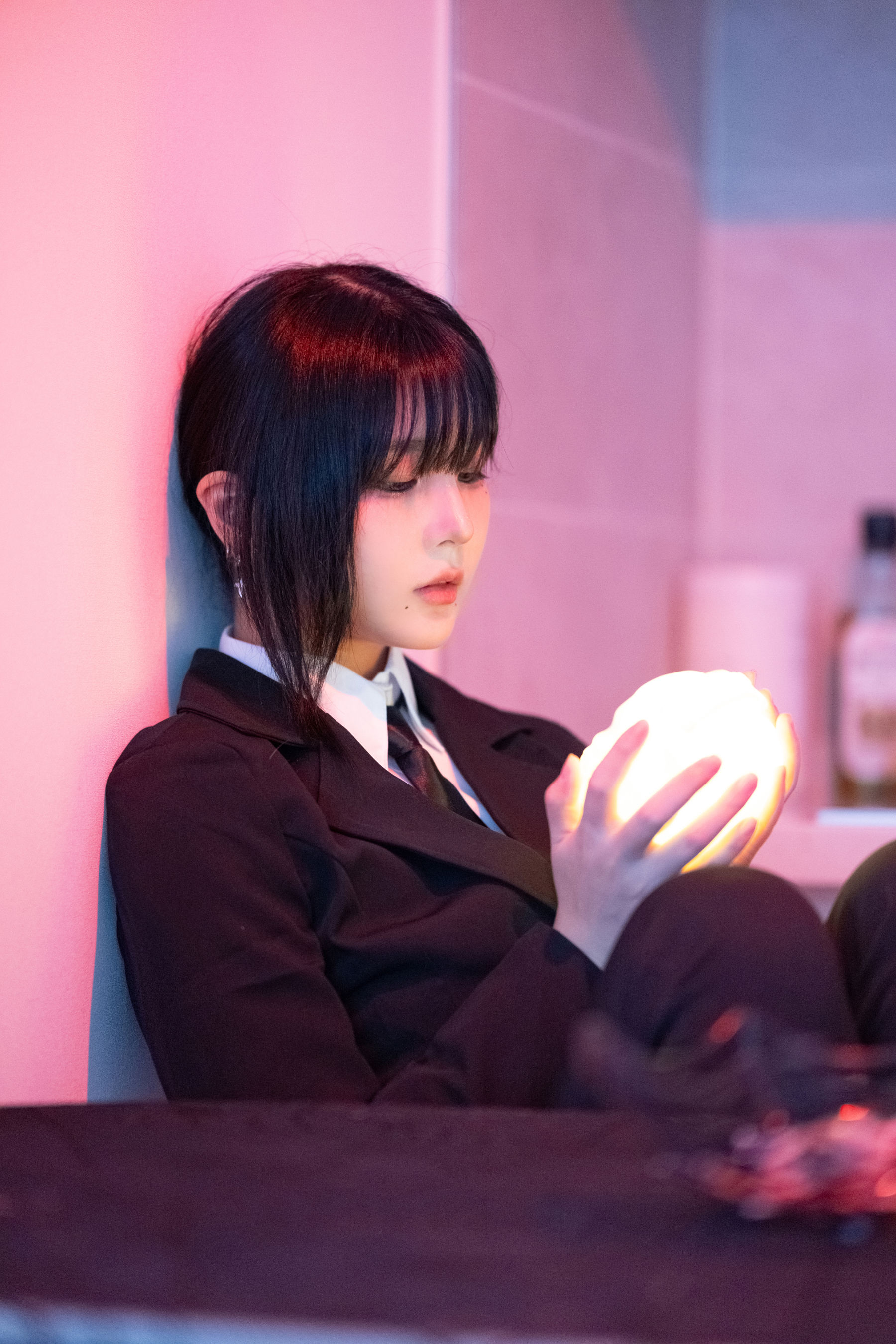 姜仁卿 Kang In-kyung - Halloween/(72P)